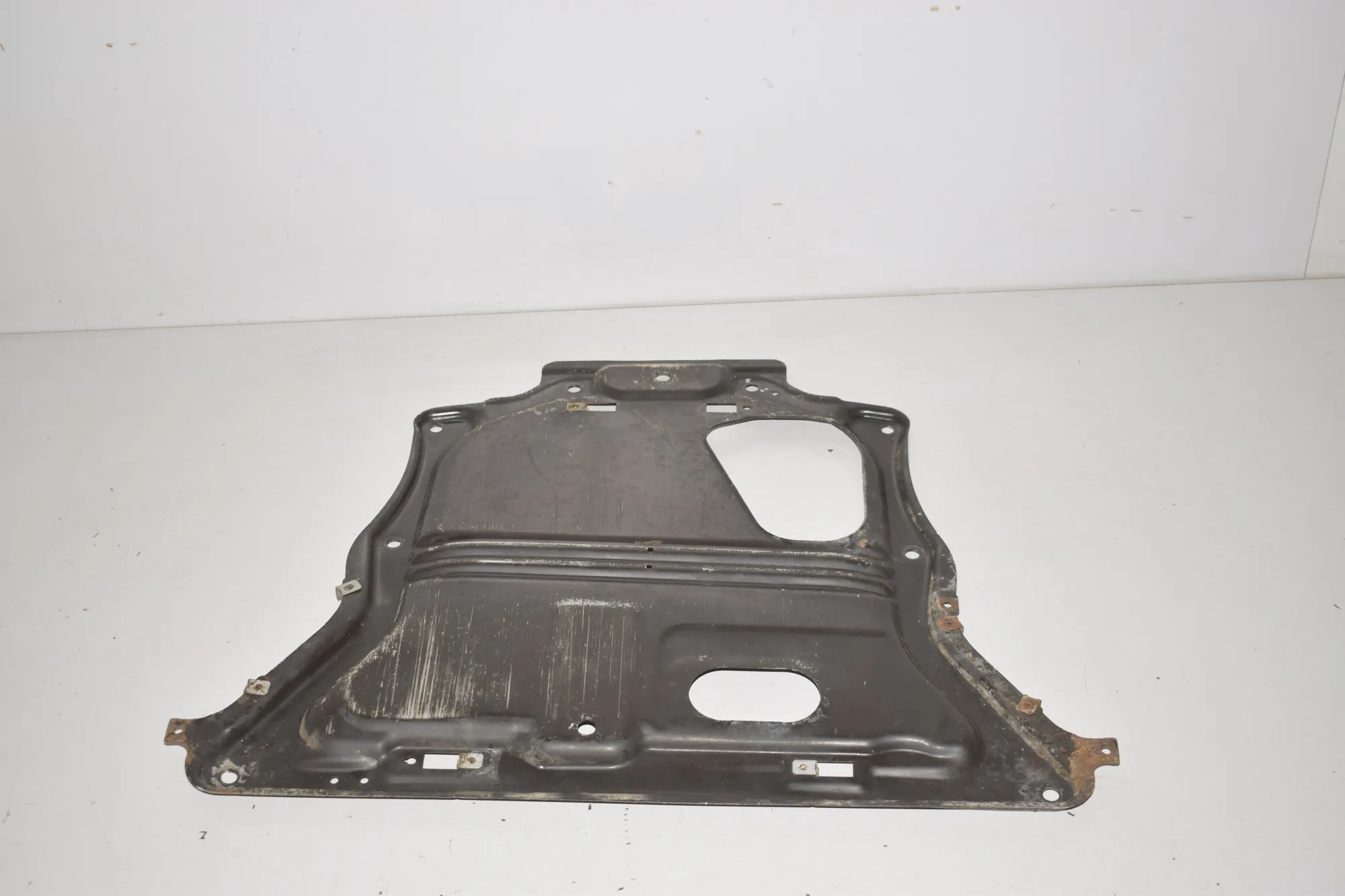 Engine Cover · BMW 3 Touring (F31) 318 d 2016 – 4