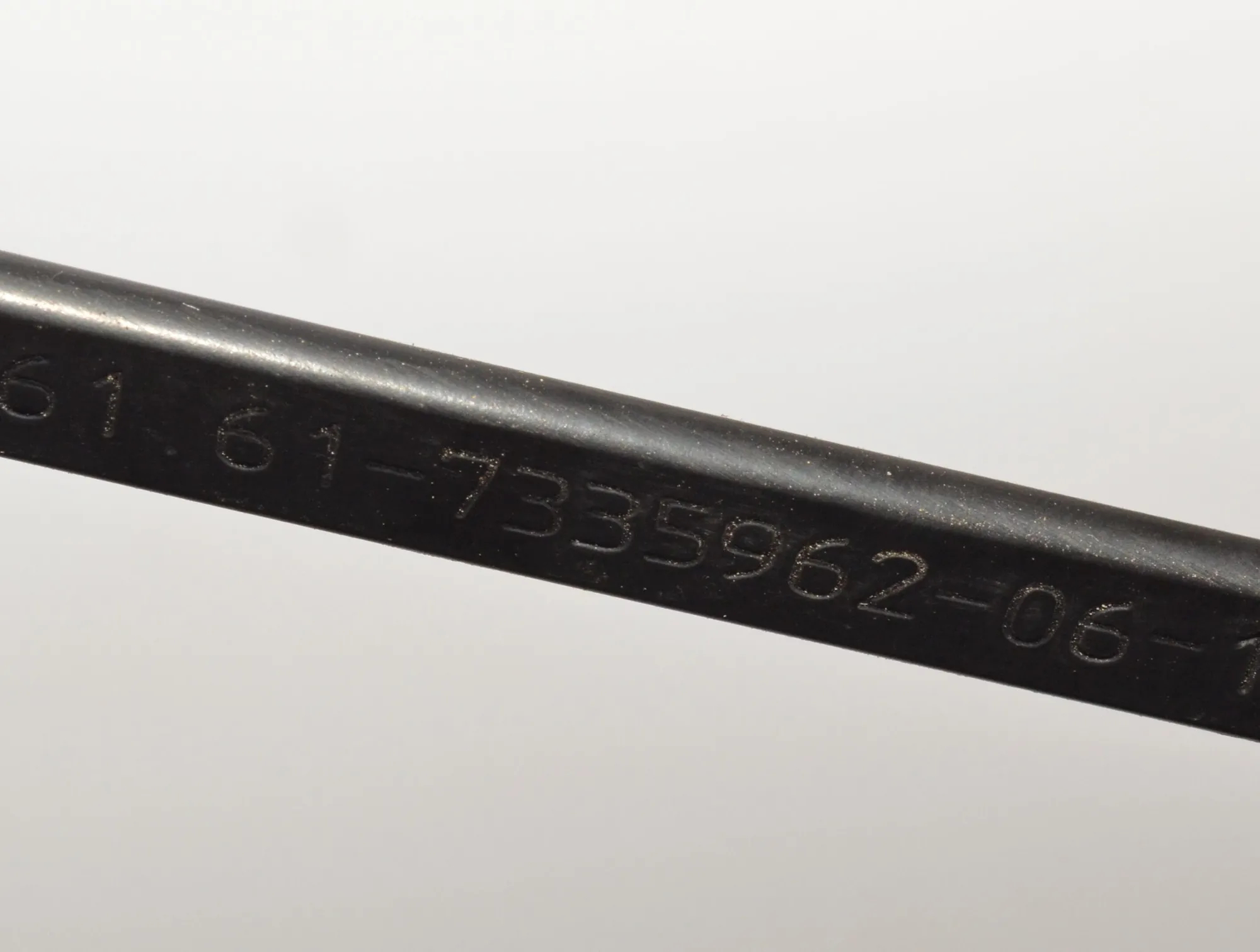Front Wiper Arms – OEM 7335962 · BMW 2 Active Tourer (F45) 218 d 2016 – 5