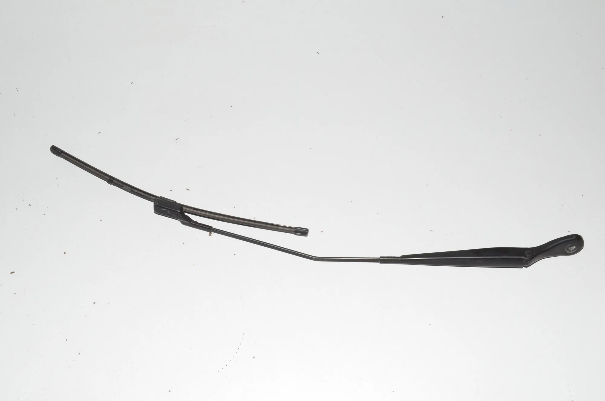 Front Wiper Arms – OEM 7335962 · BMW 2 Active Tourer (F45) 218 d 2016
