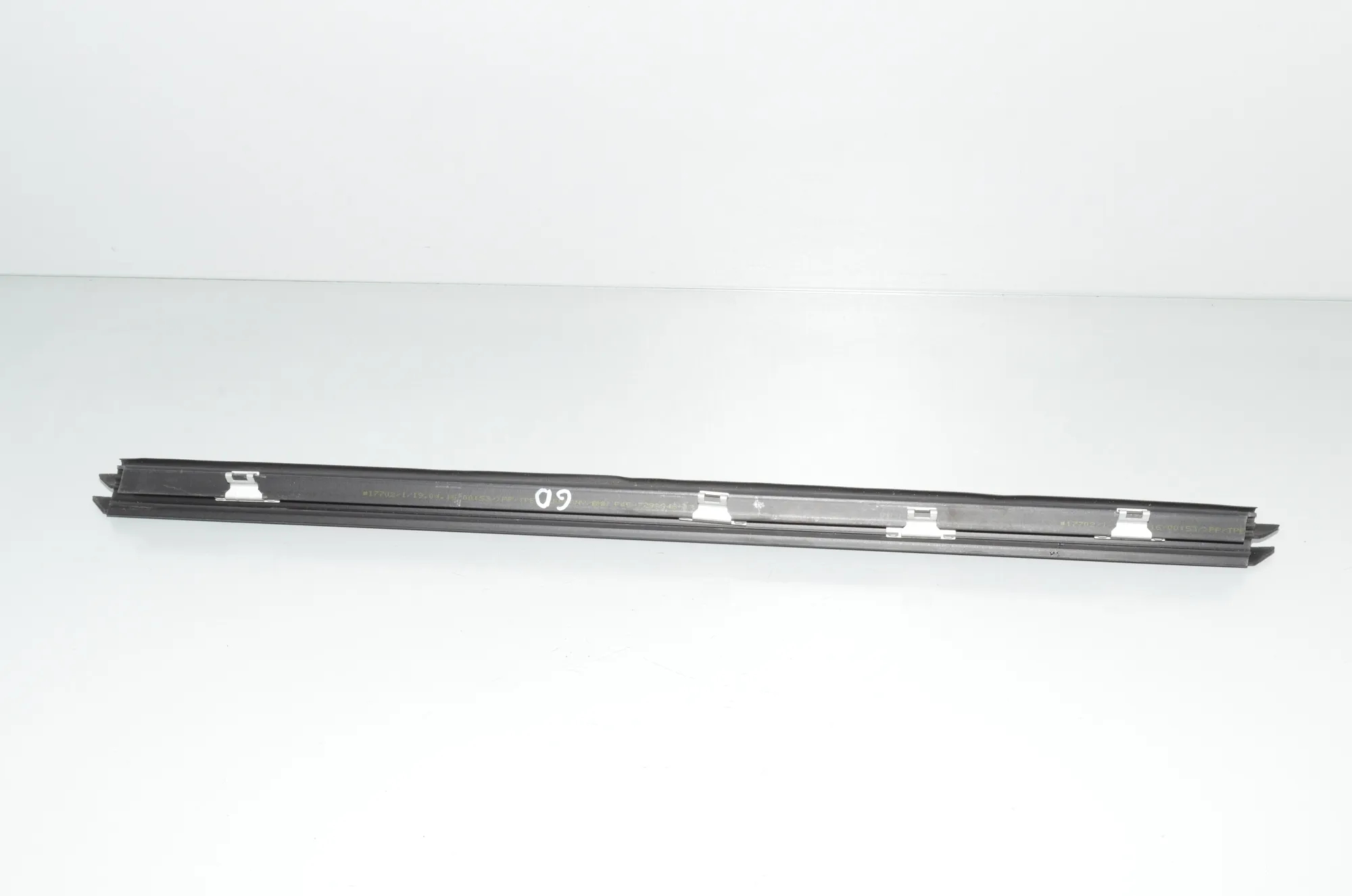 Rear Right Door Window Strip – OEM 7298848 · BMW 2 Active Tourer (F45) 218 d 2016