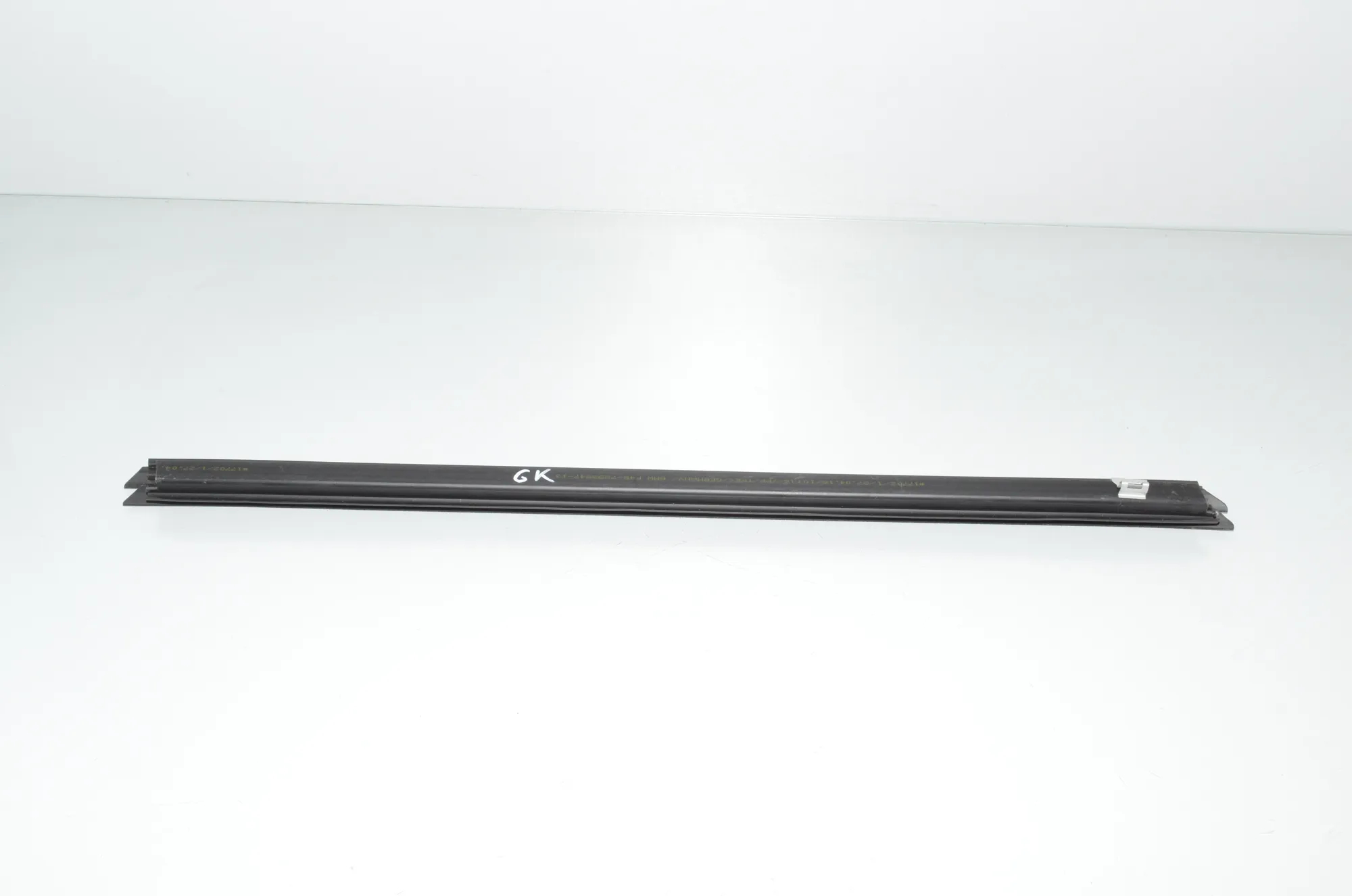 Rear Left Door Window Strip – OEM 7298847 · BMW 2 Active Tourer (F45) 218 d 2016 – 2