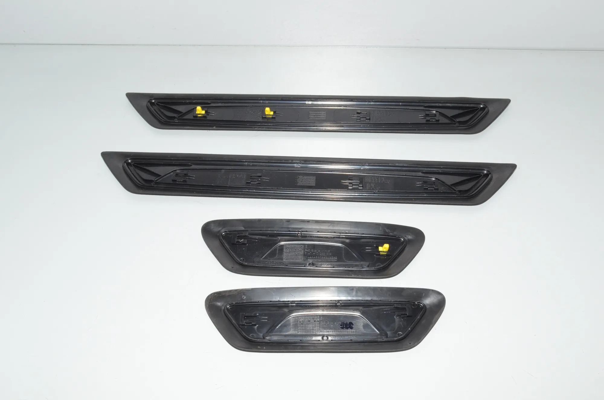 Door Sill Trim Kit – OEM 7298910 · BMW 2 Active Tourer (F45) 218 d 2016 – 4