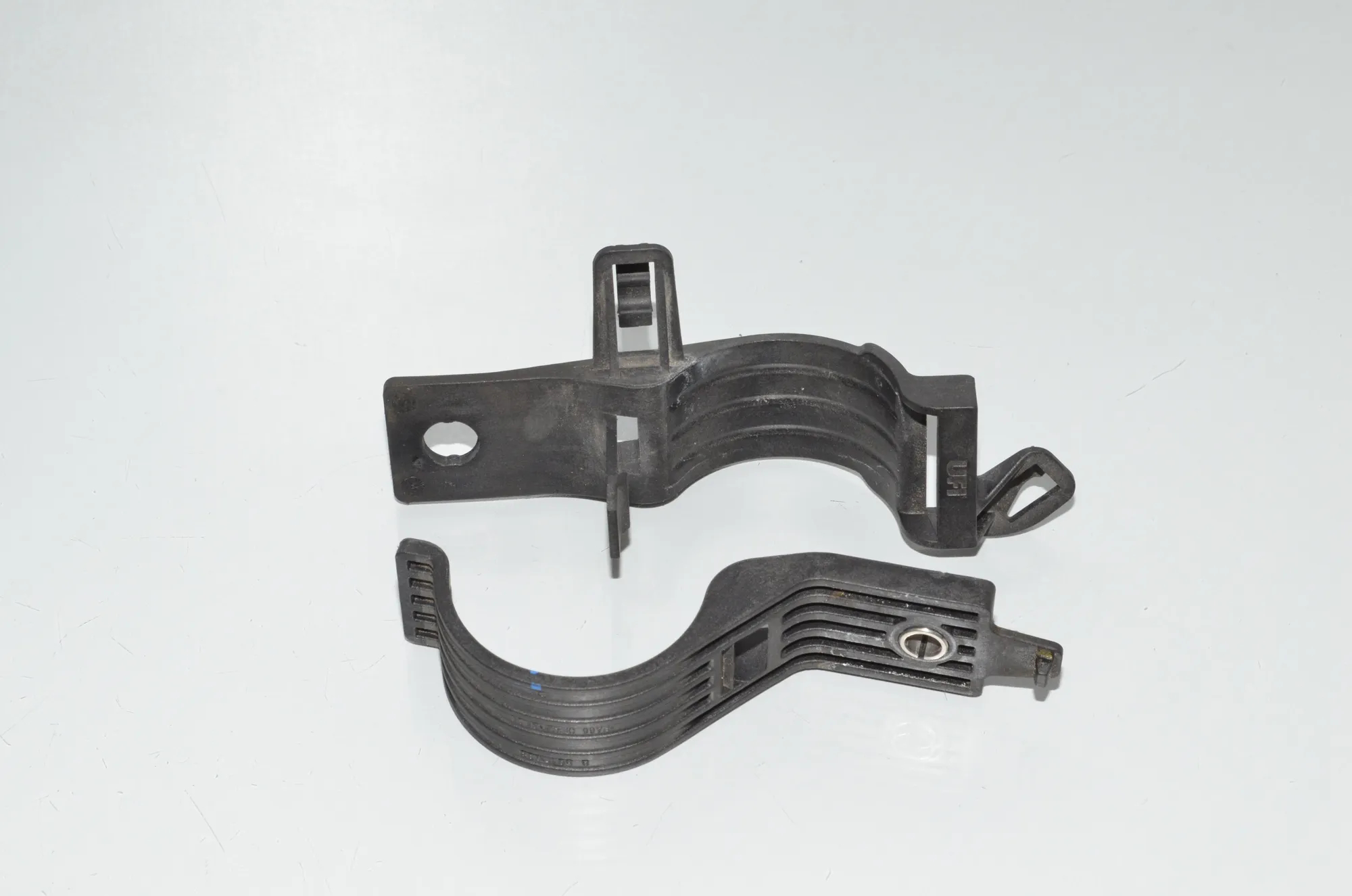 Bracket – OEM 8591939 · BMW 2 Active Tourer (F45) 218 d 2016 – 2