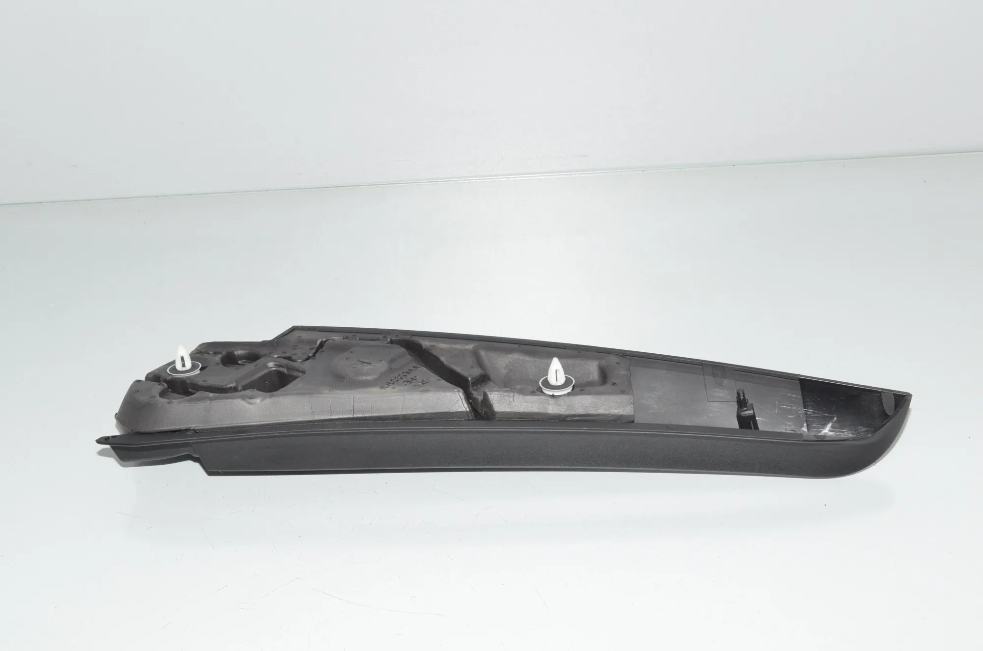 Front Right Door Panel Trim – OEM 7301506 · BMW 2 Active Tourer (F45) 218 d 2016 – 4
