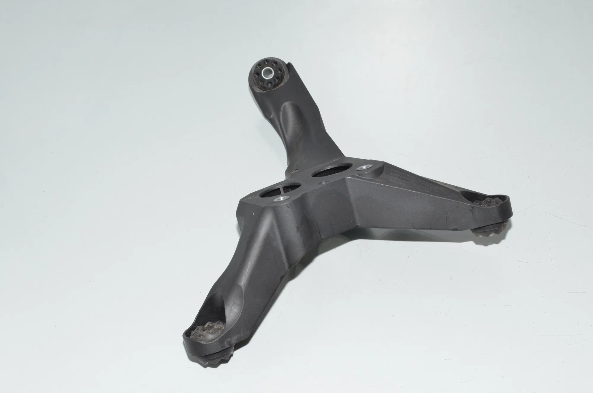 ABS Pump Holder – OEM 6799814 · BMW 2 Active Tourer (F45) 218 d 2016 – 4