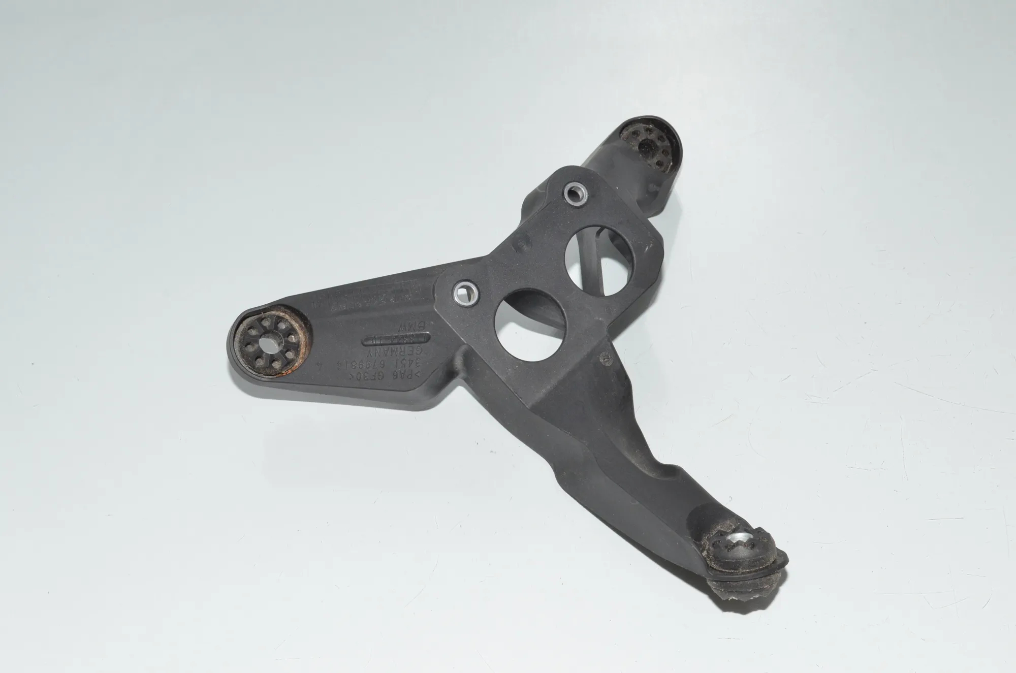 ABS Pump Holder – OEM 6799814 · BMW 2 Active Tourer (F45) 218 d 2016 – 5