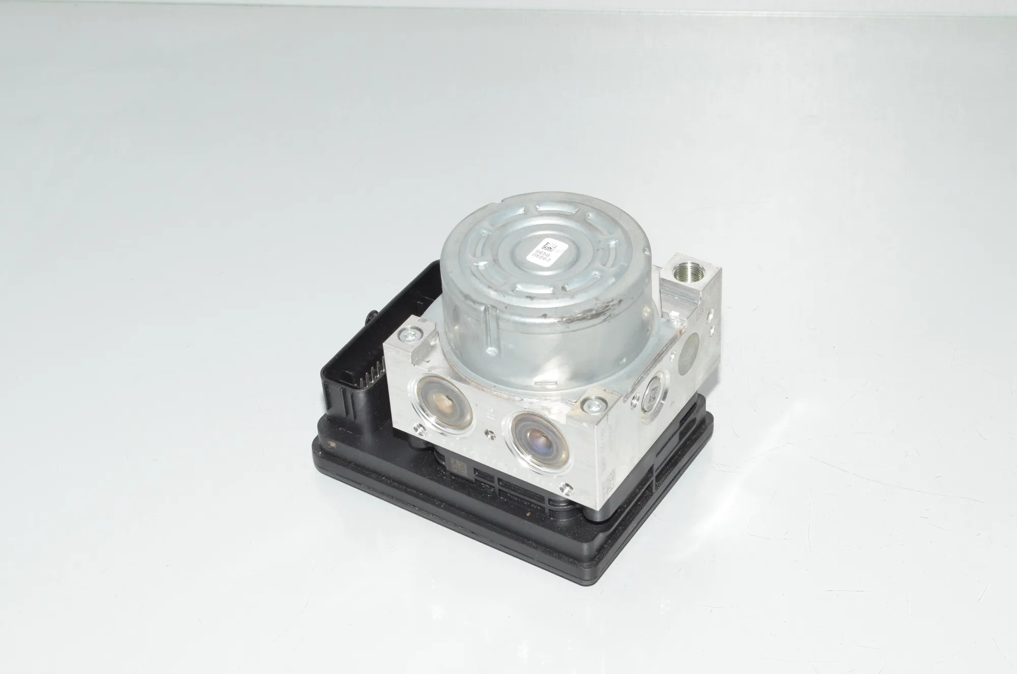 ABS Pump – OEM 6880546 · BMW 2 Active Tourer (F45) 218 d 2016 – 5