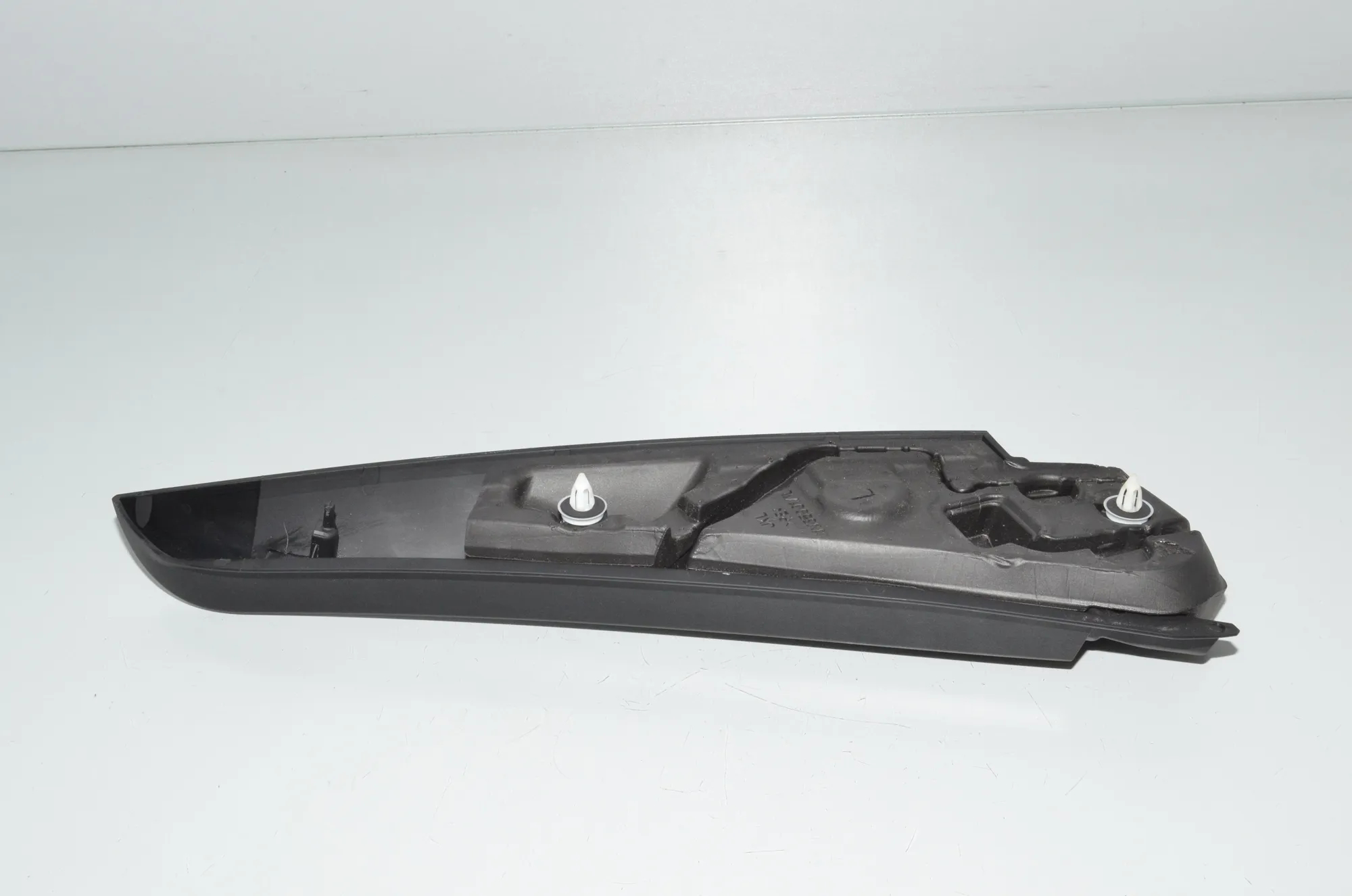 Front Left Door Panel Trim – OEM 7301505 · BMW 2 Active Tourer (F45) 218 d 2016 – 3