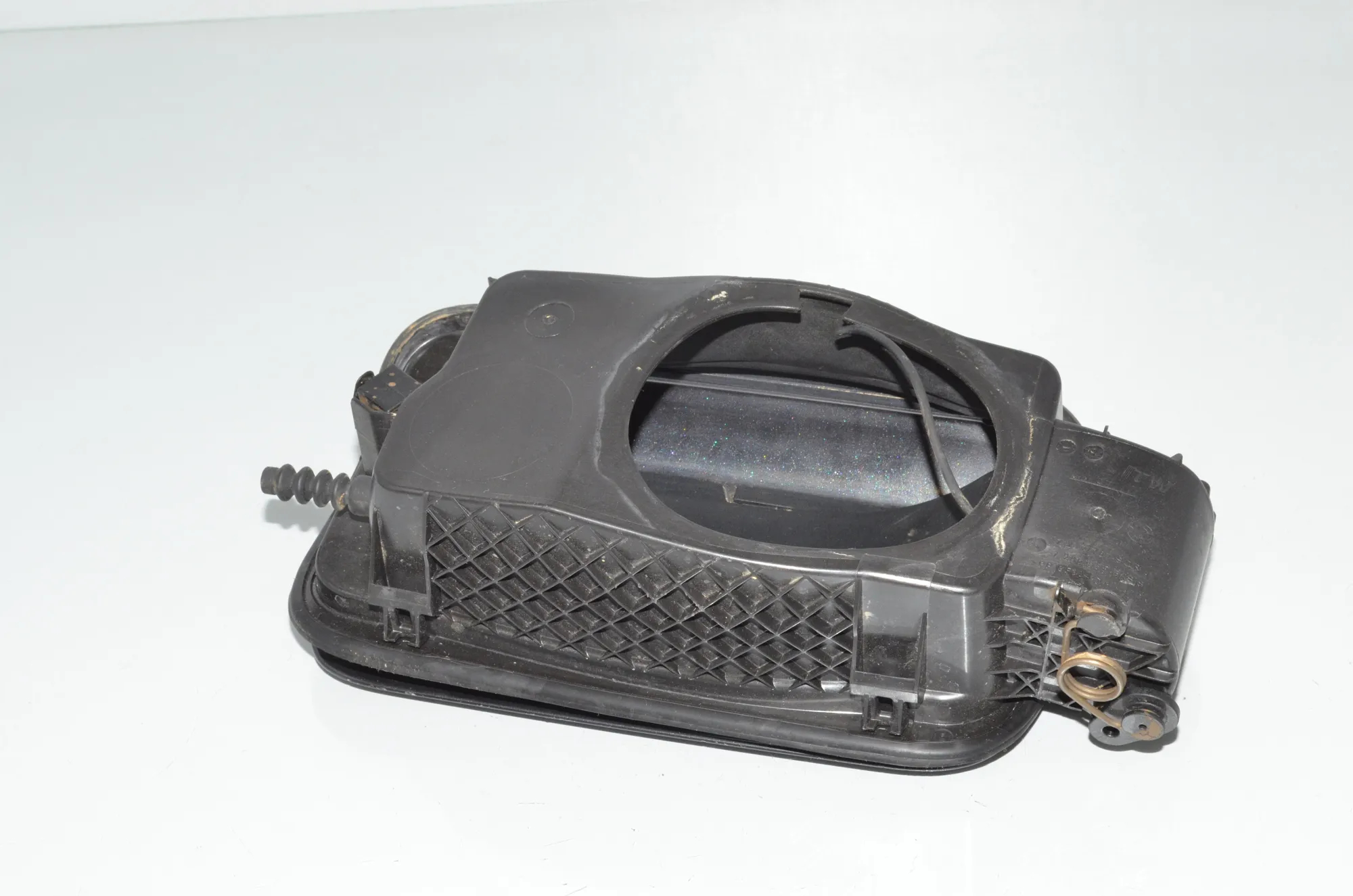 Fuel Tank Flap Cap – OEM 7206558 · BMW 5 Touring (F11) 520 d 2010 – 4