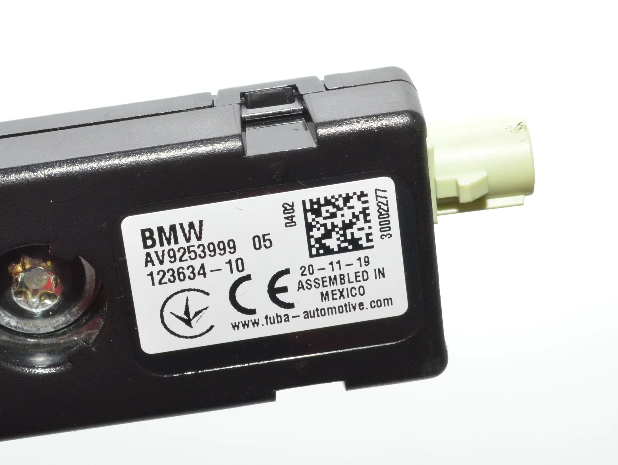 Antenna Amplifier – OEM 65209253999 · BMW i3 (I01) BMW i3 (I01) Electric 2013 – 6