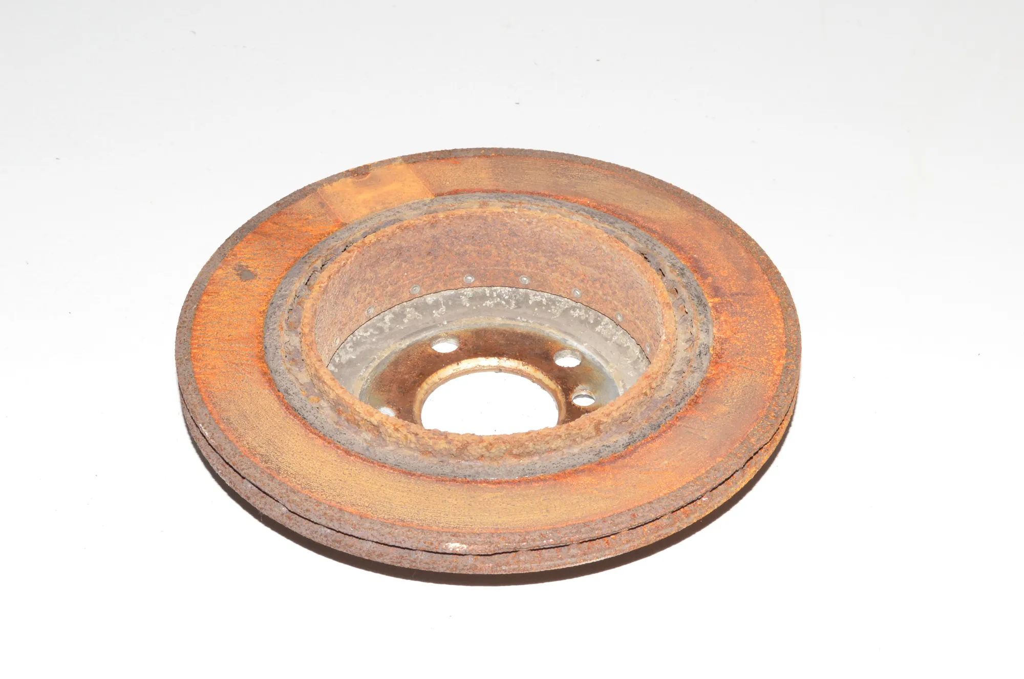 Rear Right Brake Disc – OEM 6898733 · BMW 5 (F10) 525 d 2012 – 4