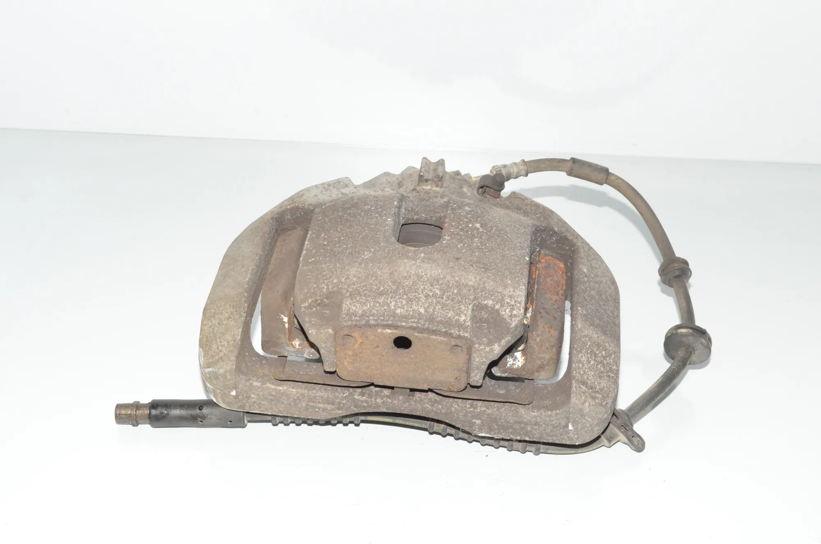 Front Right Brake Caliper – OEM 6792690 · BMW 5 (F10) 525 d 2012 – 2
