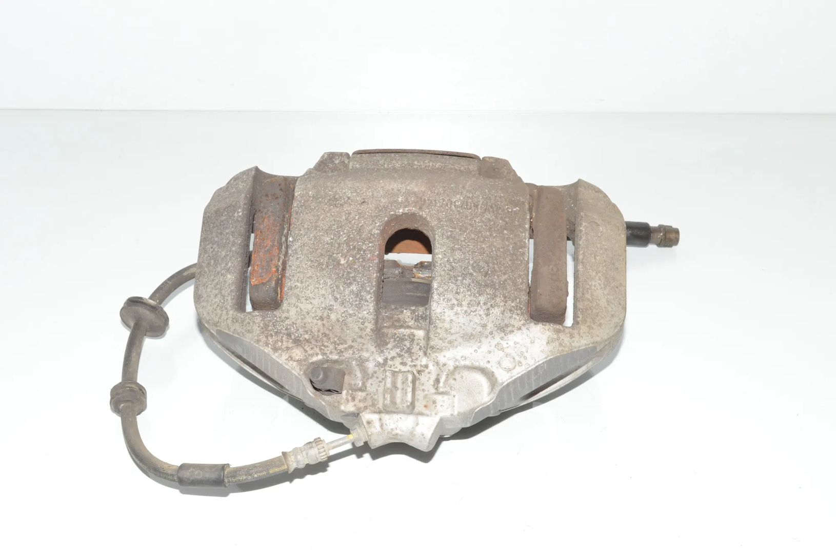 Front Right Brake Caliper – OEM 6792690 · BMW 5 (F10) 525 d 2012