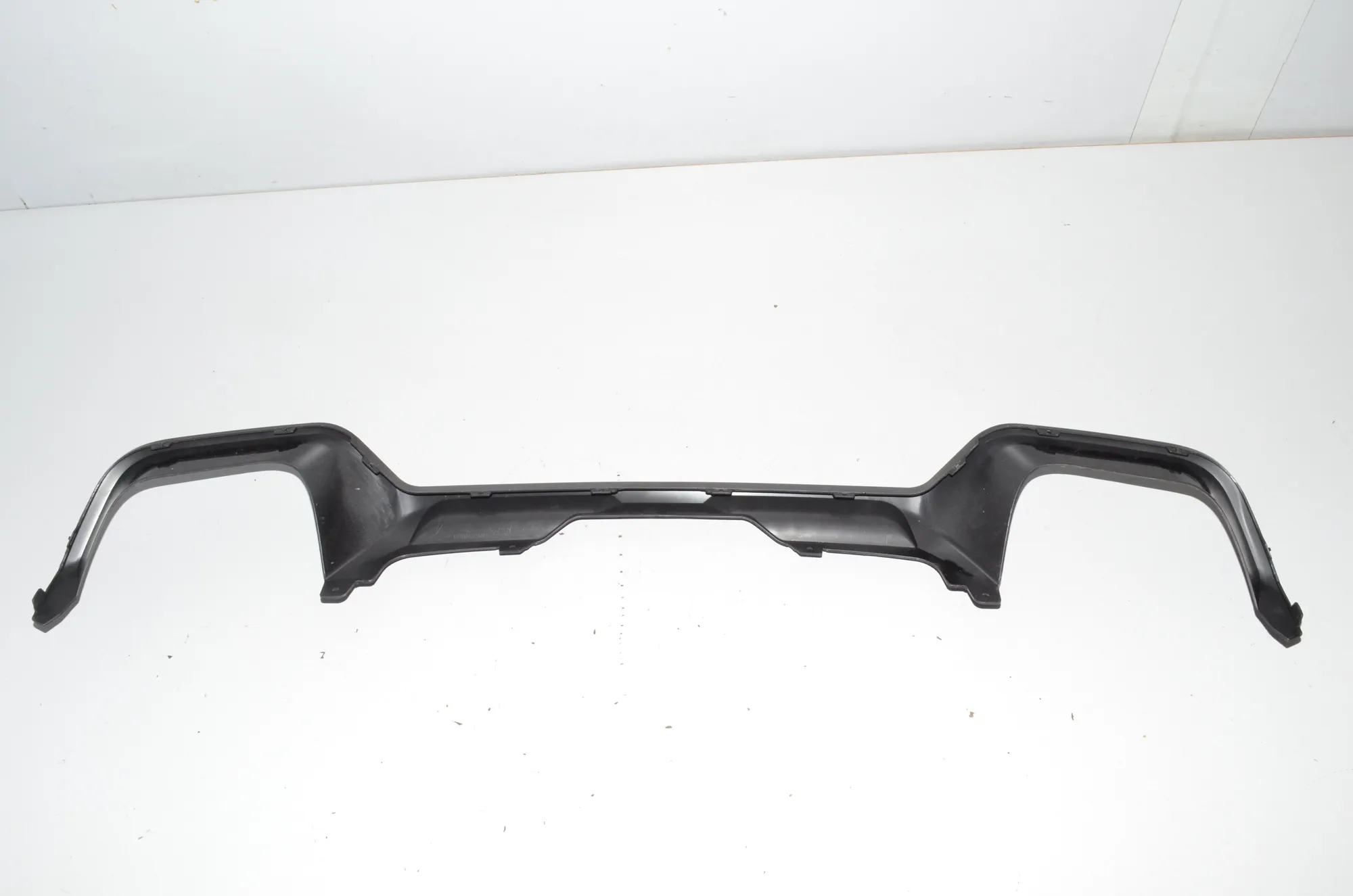 Rear Bumper Lower Diffuser – OEM BFBGX3MRD002 · BMW 5 (G30) BMW 5 (G30) 530 i 2018 – 4