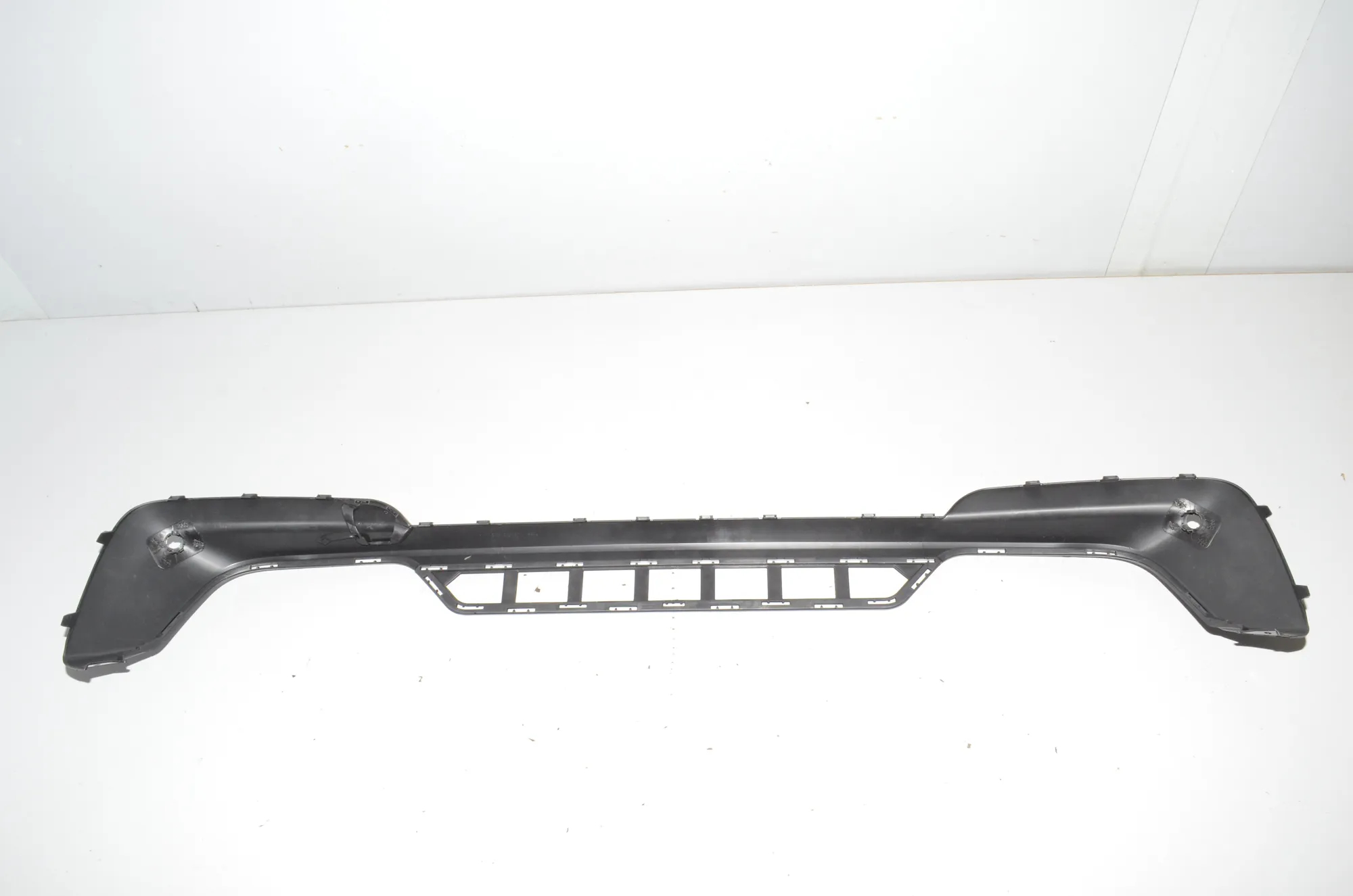 Rear Bumper Lower Diffuser – OEM BFBMGX3MRD001 · BMW 5 (G30) BMW 5 (G30) 530 i 2018 – 6