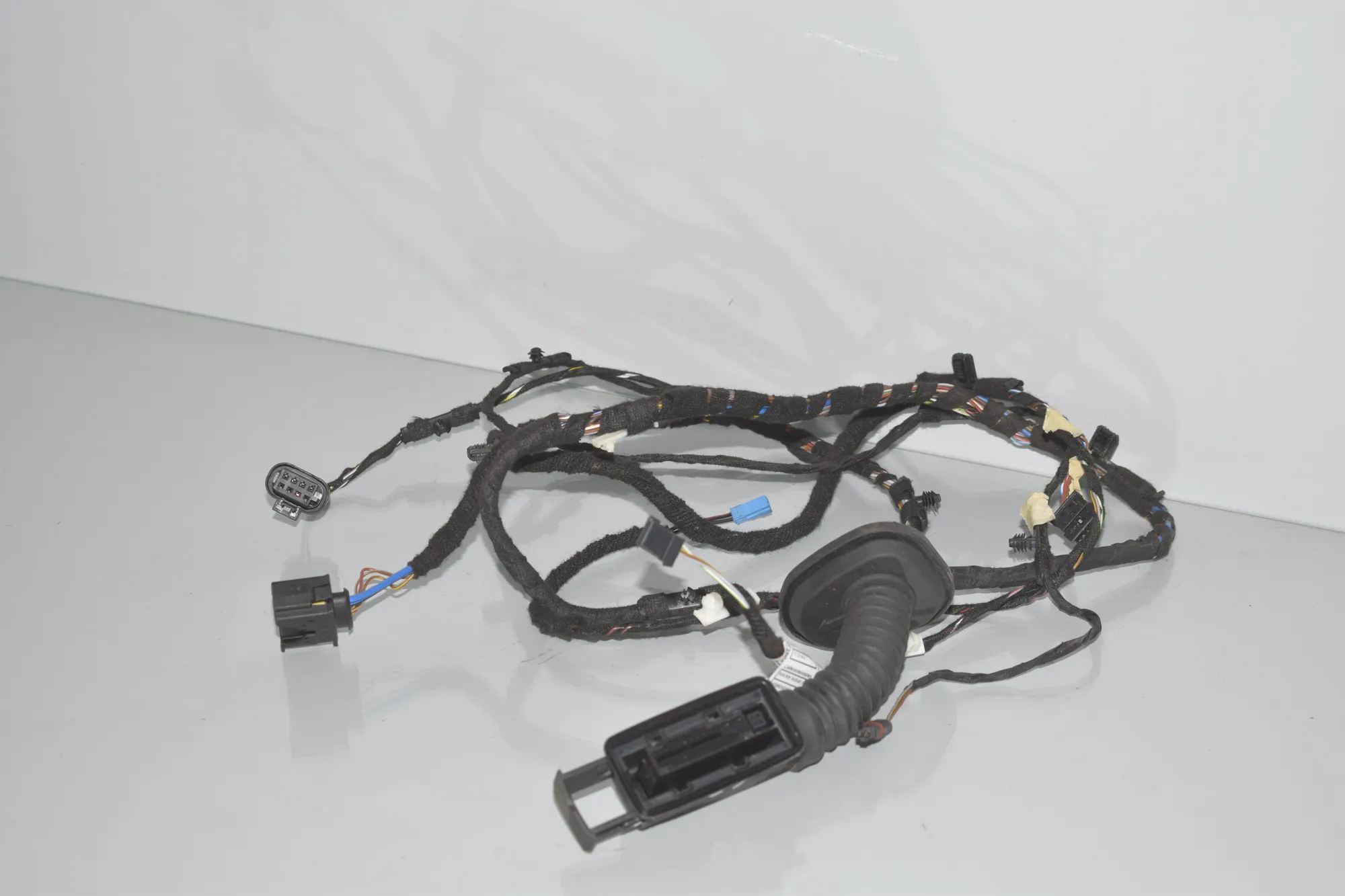 Rear Right Door Wiring – OEM 9389327 · BMW 2 Active Tourer (F45) 218 d 2016 – 2