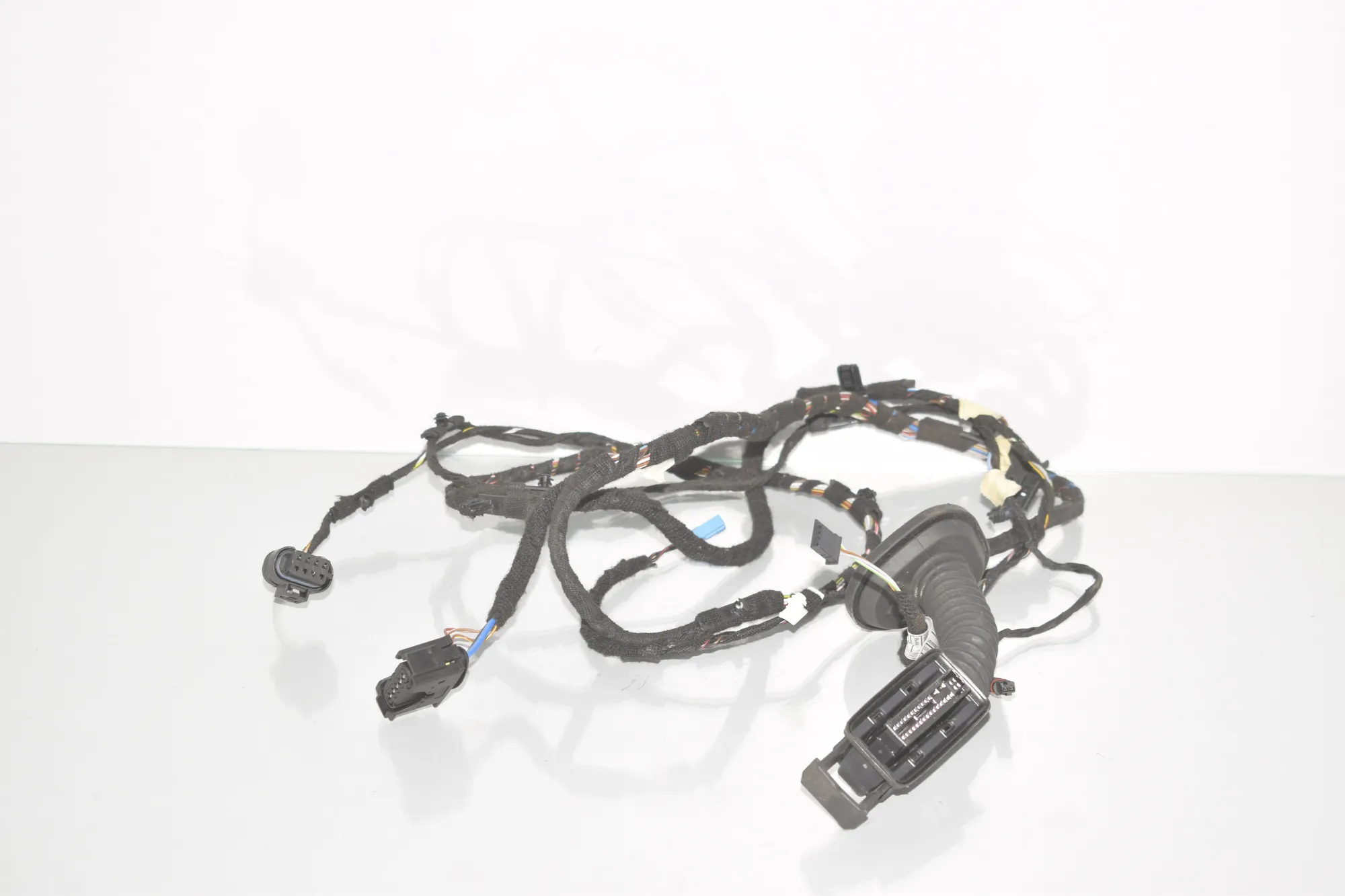 Rear Right Door Wiring – OEM 9389327 · BMW 2 Active Tourer (F45) 218 d 2016