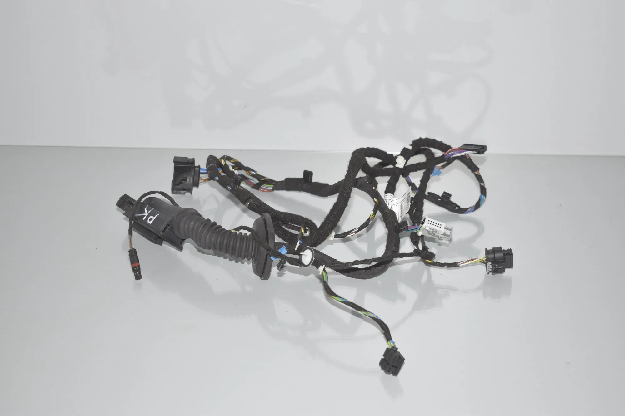 Front Left Door Wiring – OEM 9389308 · BMW 2 Active Tourer (F45) 218 d 2016