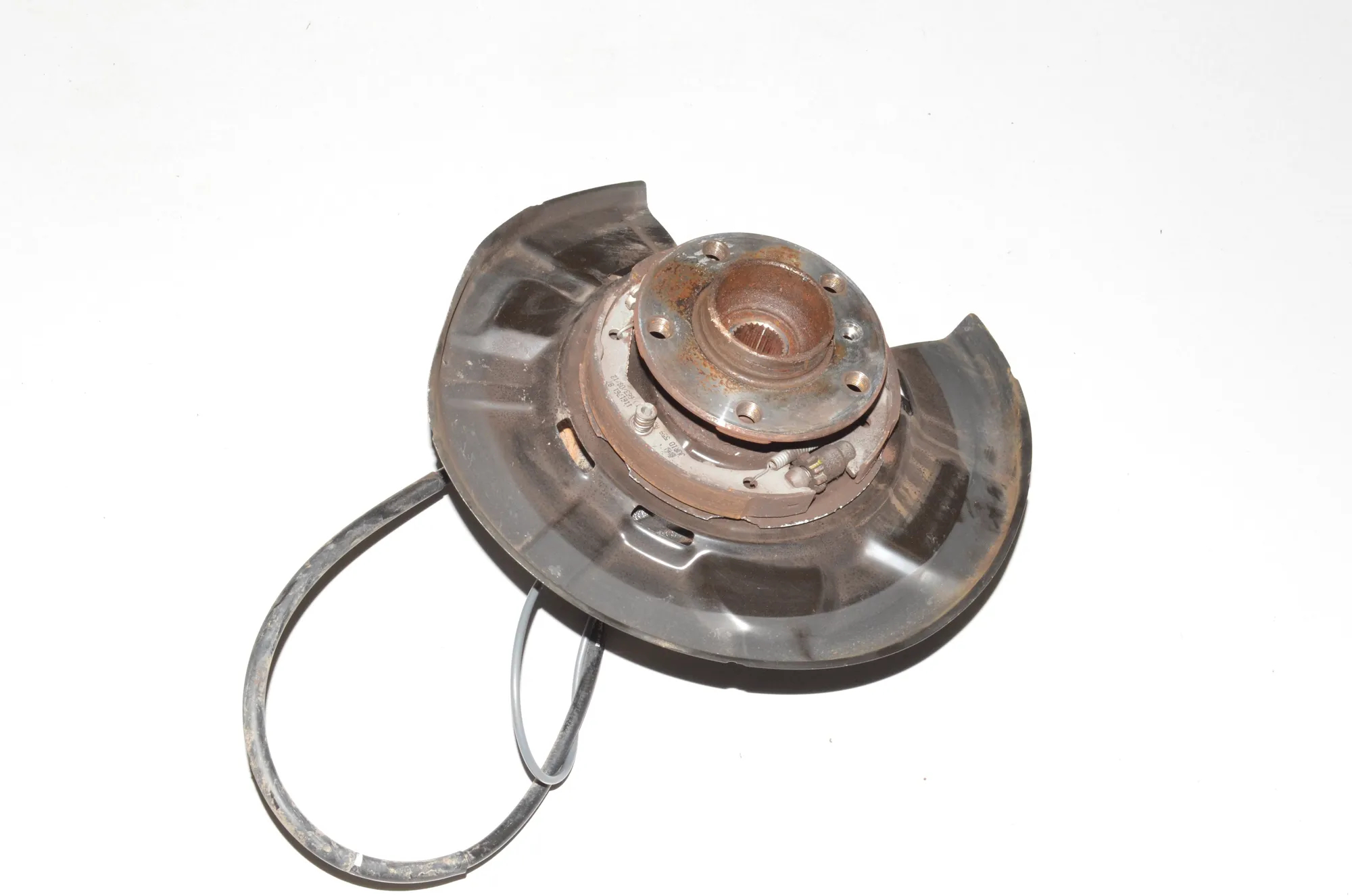 Rear Left Wheel Hub Spindle – OEM 6792523 · BMW 3 (F30, F80) 328 i xDrive 2012 – 3