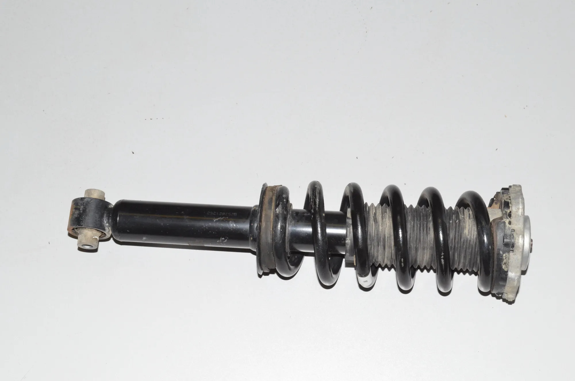 Rear Left Shock Absorber – OEM 6891987 · BMW iX (I20) BMW iX (I20) xDrive 40 2021
