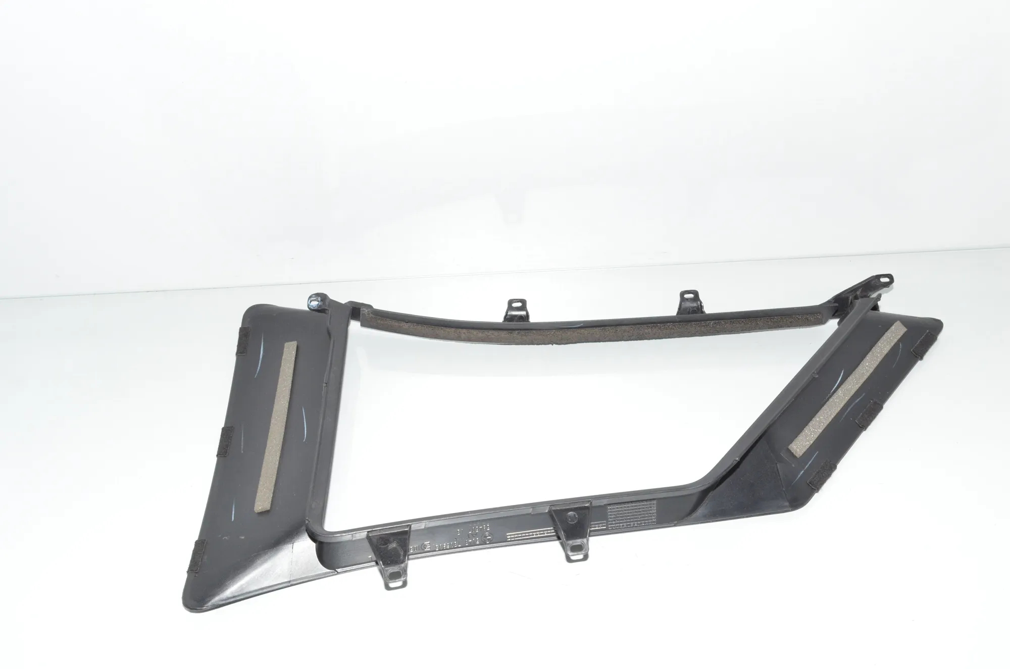 Other Body Parts – OEM 7306905 · BMW i3 (I01) BMW i3 (I01) Electric 2019 – 4