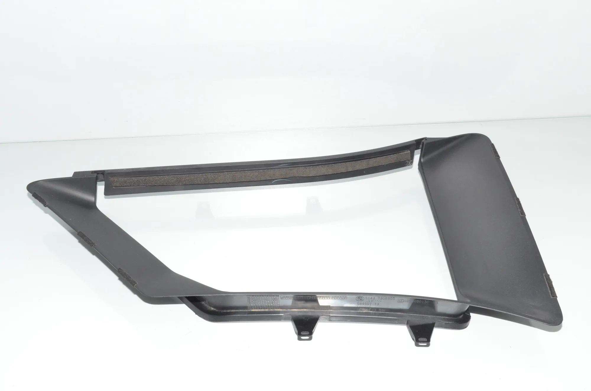 Other Body Parts – OEM 7306905 · BMW i3 (I01) BMW i3 (I01) Electric 2019 – 2