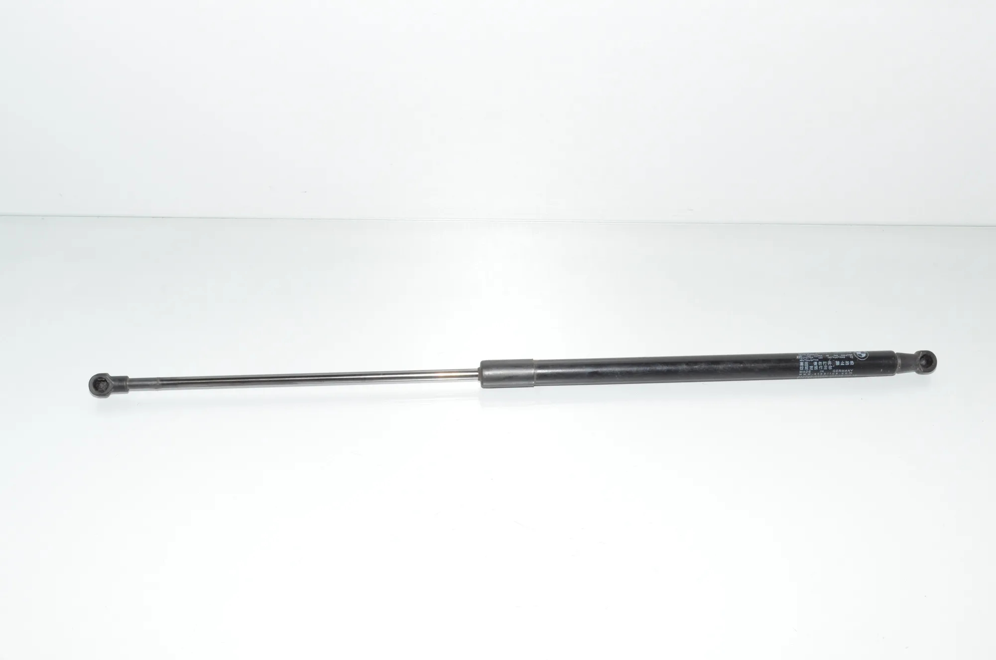 Left Side Tailgate Gas Strut – OEM 7296775 · BMW i3 (I01) BMW i3 (I01) Electric 2019