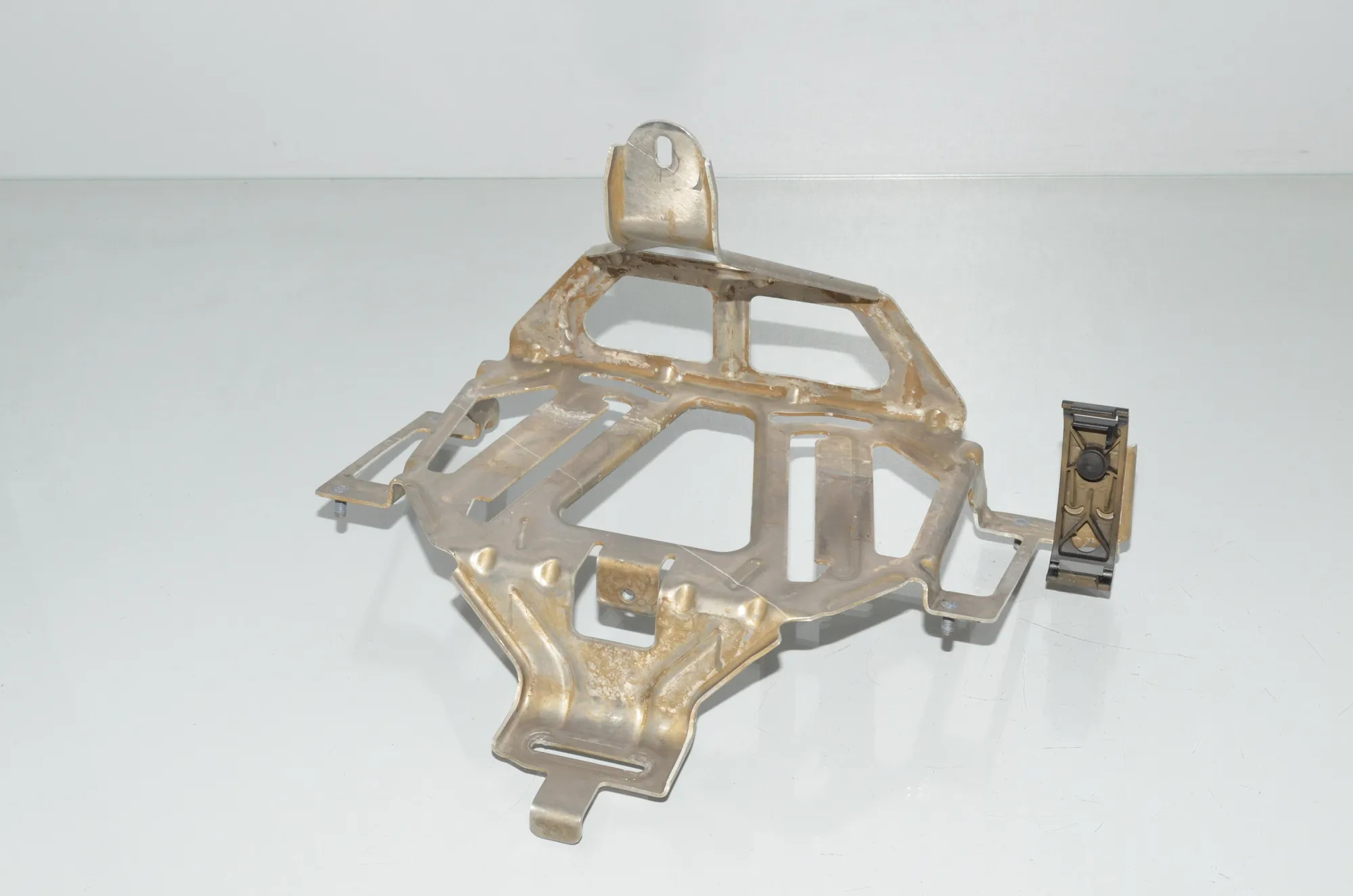 Bracket – OEM 9251524 · BMW i3 (I01) BMW i3 (I01) Electric 2019