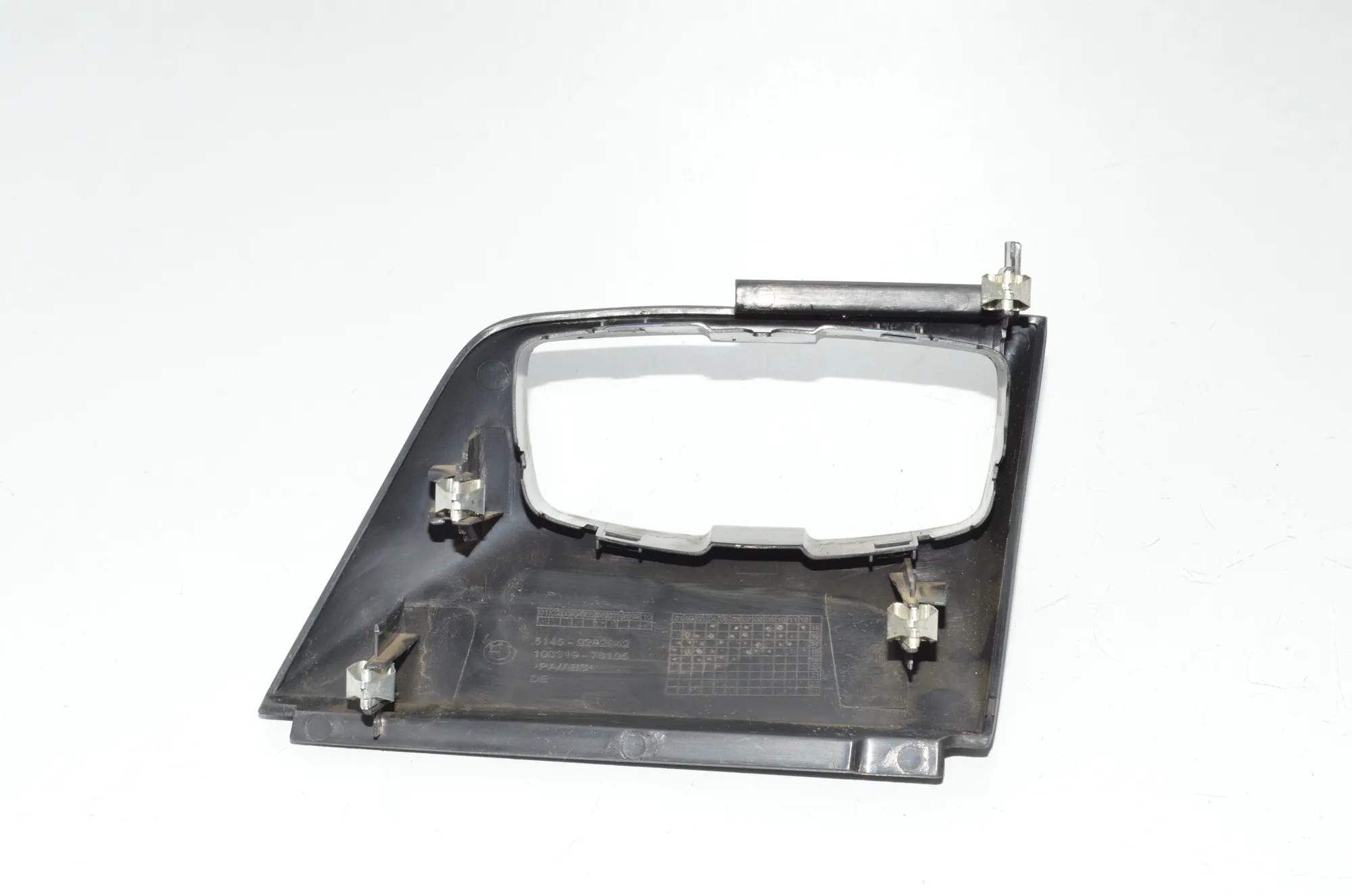 Headlight Switch Trim – OEM 9282942 · BMW i3 (I01) BMW i3 (I01) Electric 2019 – 3