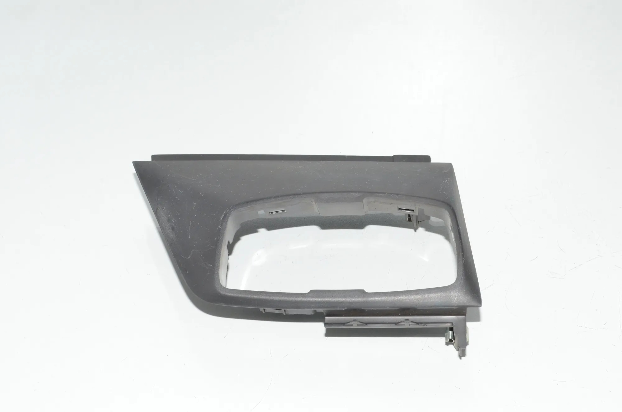 Headlight Switch Trim – OEM 9282942 · BMW i3 (I01) BMW i3 (I01) Electric 2019