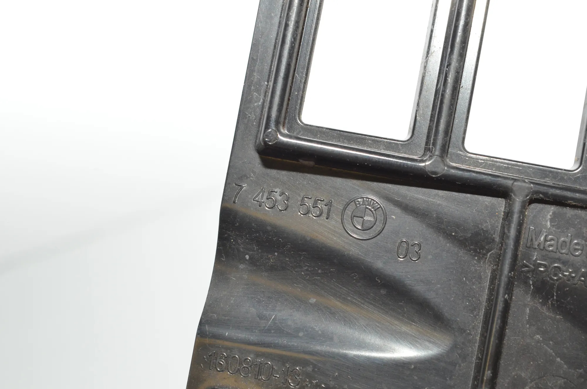 Other Body Parts – OEM 7453551 · BMW i3 (I01) BMW i3 (I01) Electric 2019 – 5