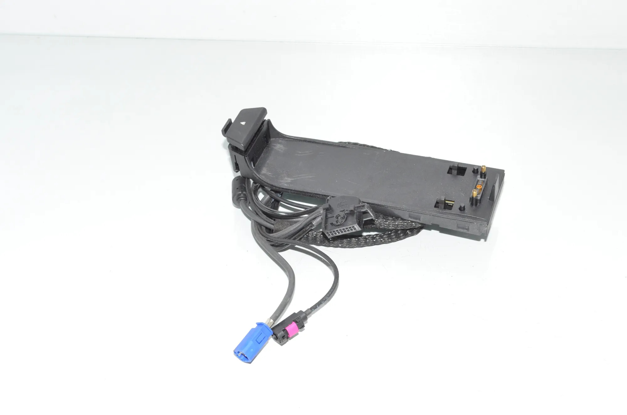 Phone Control Unit – OEM 9292893 · BMW i3 (I01) BMW i3 (I01) Electric 2019