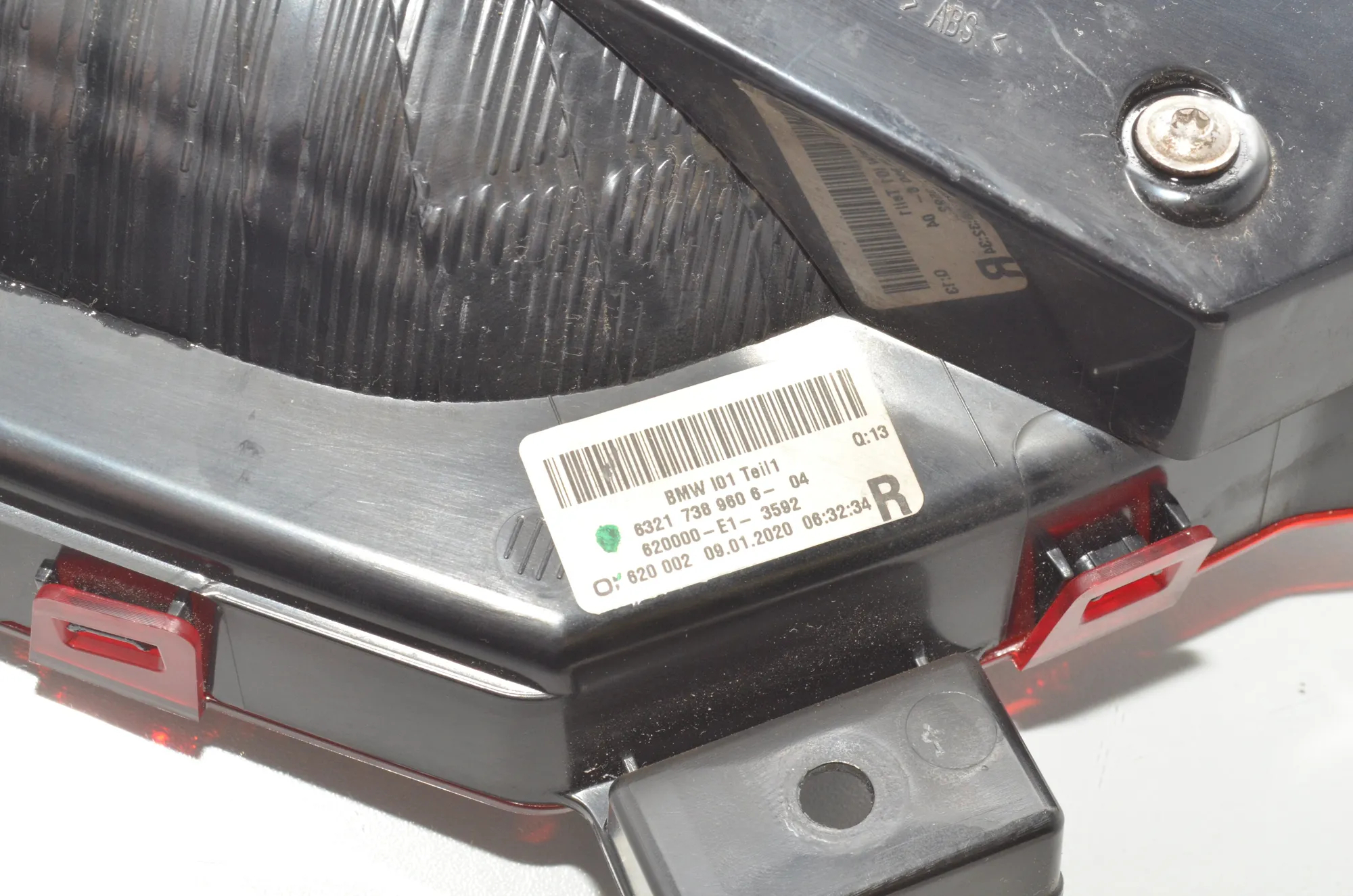 Right Side Tailgate Tail Light – OEM 7389606 · BMW i3 (I01) BMW i3 (I01) Electric 2019 – 6
