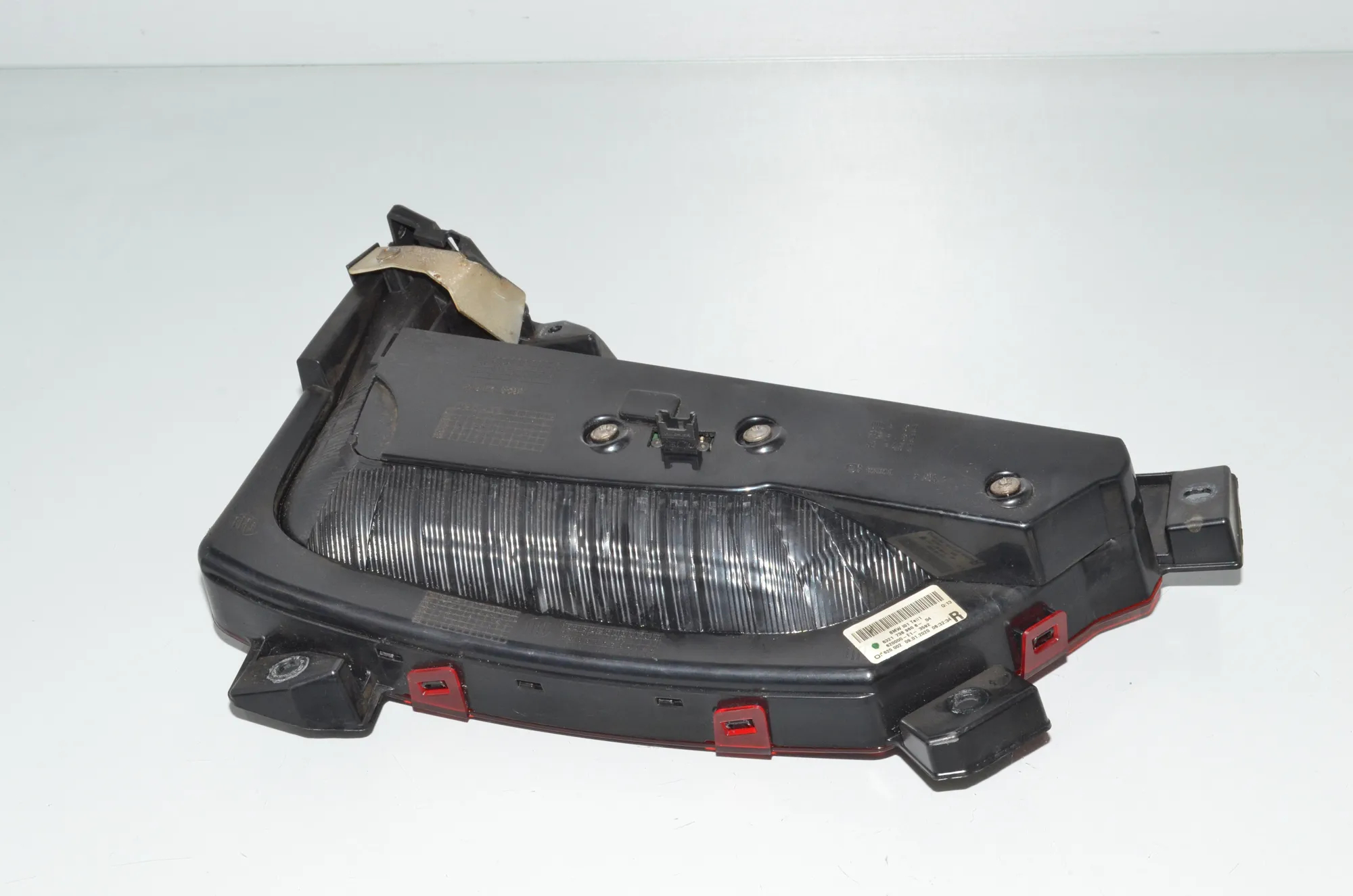 Right Side Tailgate Tail Light – OEM 7389606 · BMW i3 (I01) BMW i3 (I01) Electric 2019 – 3