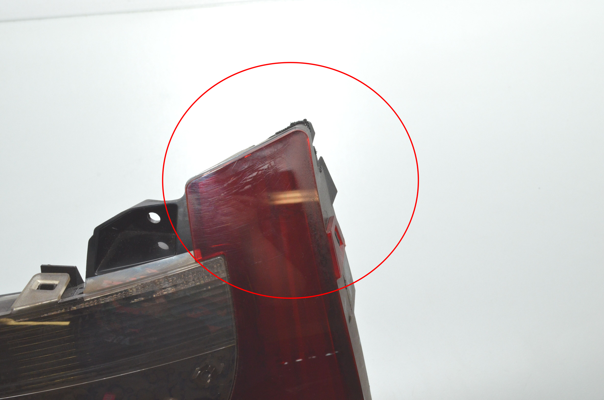 Right Side Tailgate Tail Light – OEM 7389606 · BMW i3 (I01) BMW i3 (I01) Electric 2019 – 7