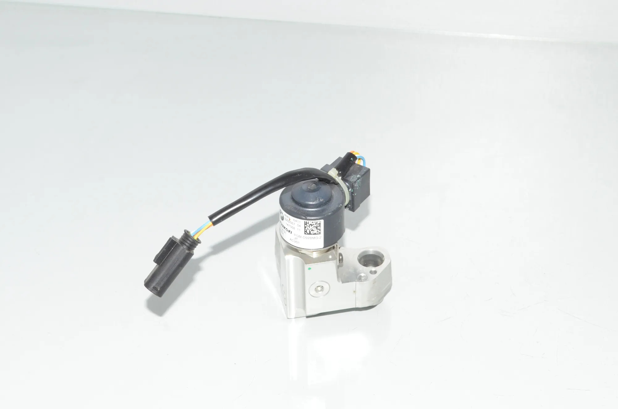 A/C Conditioner Expansion Valve – OEM 9292567 · BMW i3 (I01) BMW i3 (I01) Electric 2019 – 2