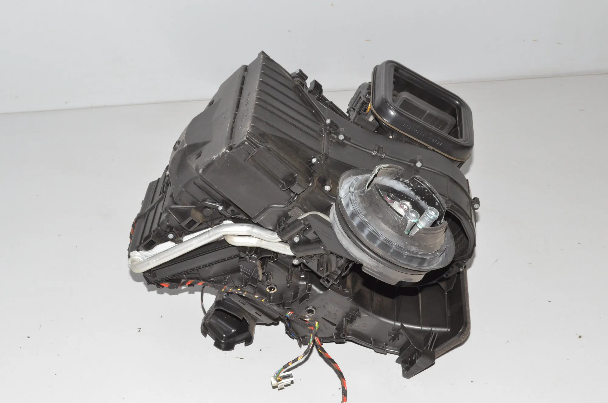 Interior Heater – OEM 6827062 · BMW i3 (I01) BMW i3 (I01) Electric 2019 – 2