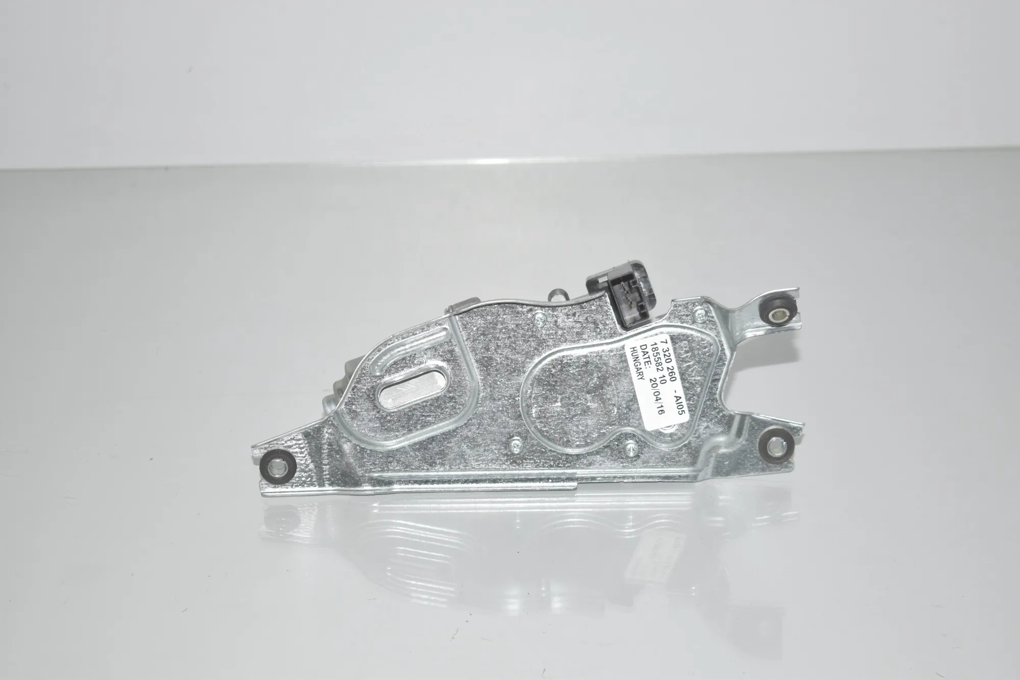 Tailgate Window Wiper Motor – OEM 7320260 · BMW 2 Active Tourer (F45) 218 d 2016 – 4