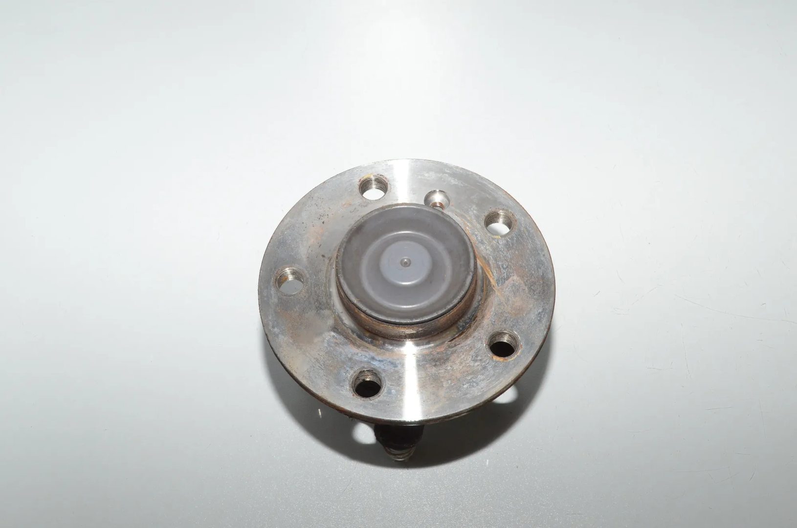 Rear Left Wheel Bearing – OEM 6858086 · BMW 2 Active Tourer (F45) 218 d 2016