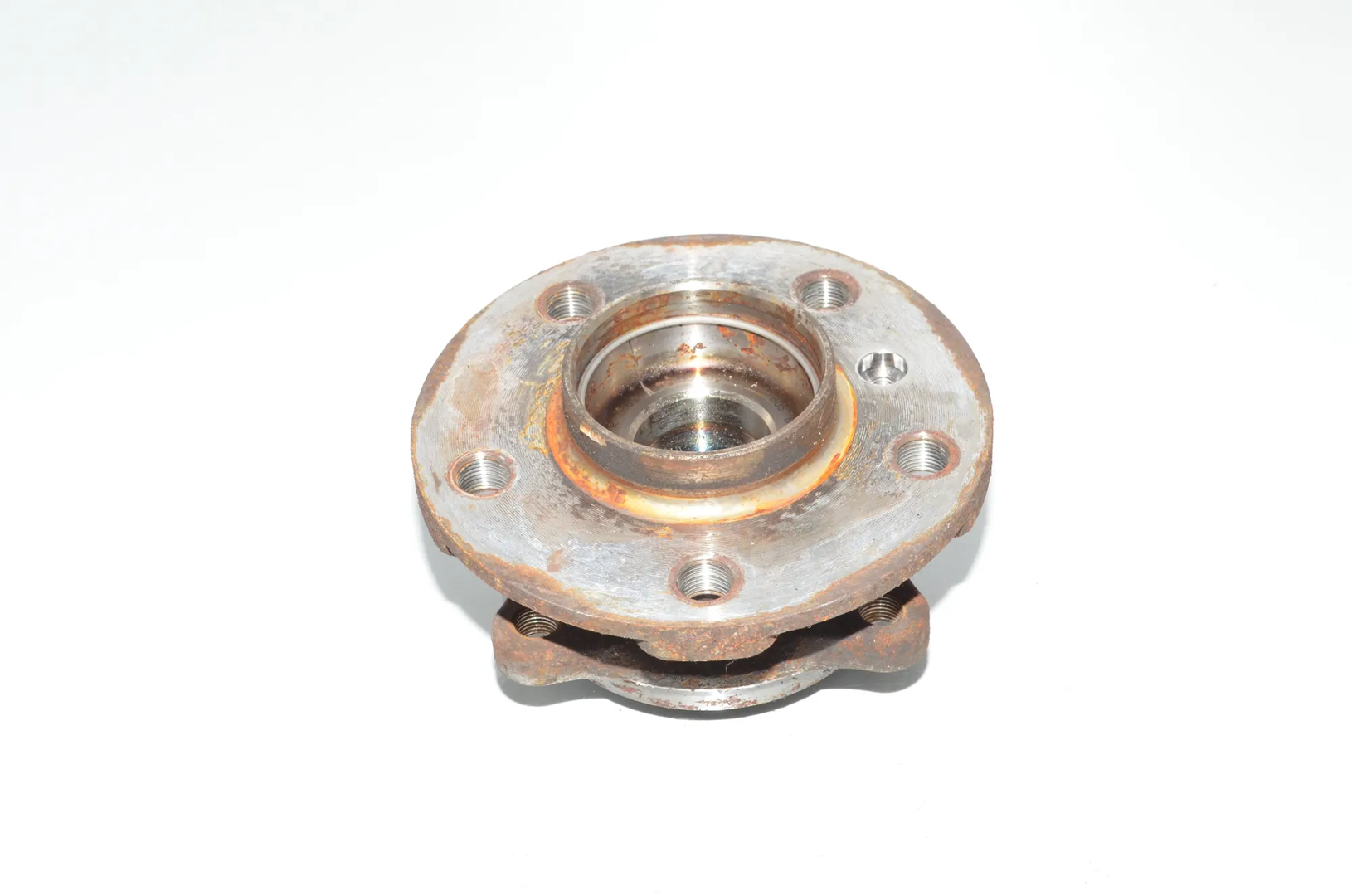 Front Left Wheel Bearing – OEM 6874444 · BMW 2 Active Tourer (F45) 218 d 2016
