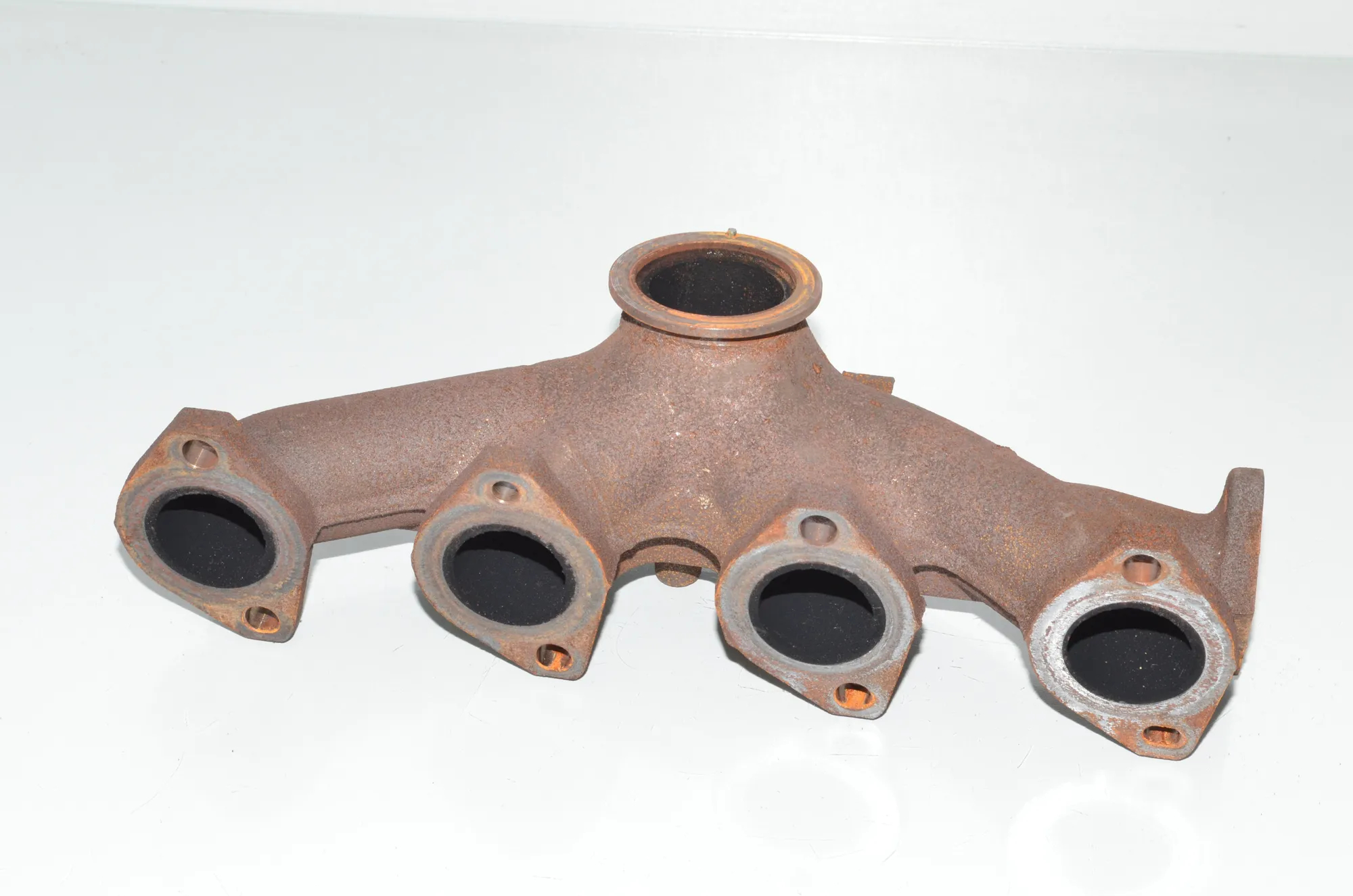 Exhaust Manifold – OEM 8519889 · BMW 2 Active Tourer (F45) 218 d 2016 – 2