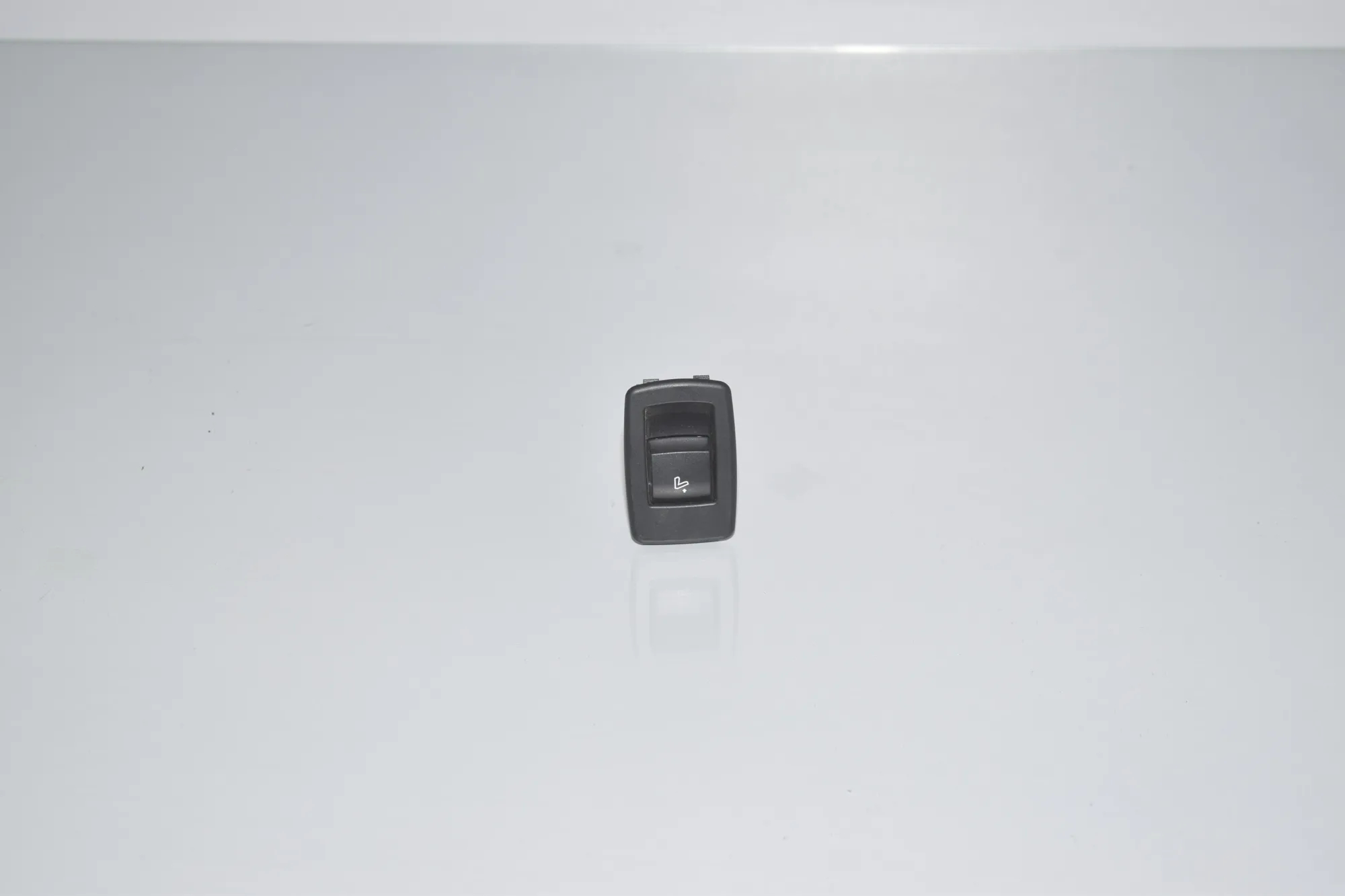 Switches – OEM 9290729 · BMW 2 Active Tourer (F45) 218 d 2016