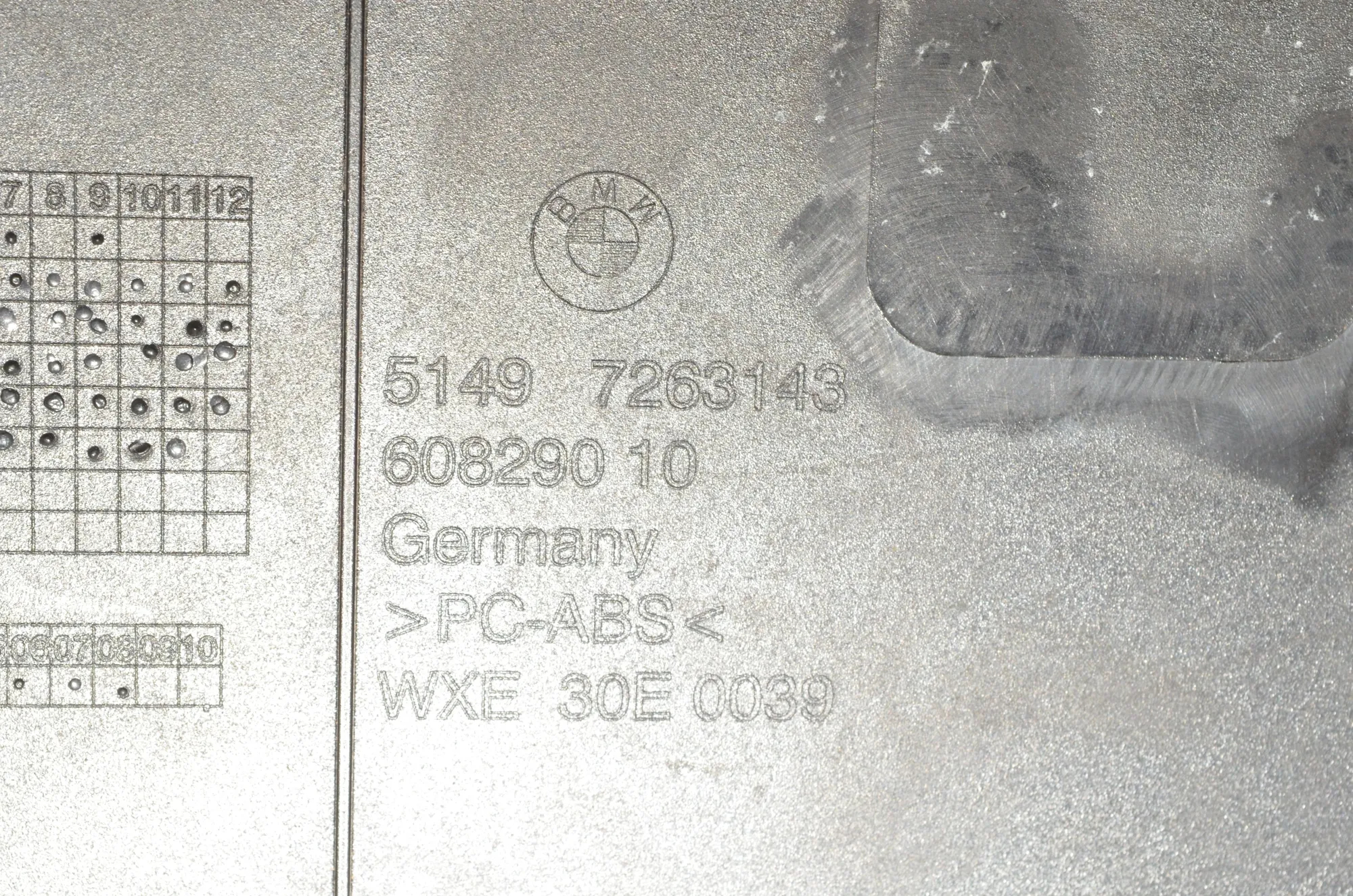 Other Trim Parts – OEM 7263143 · BMW 3 Touring (F31) 318 d 2016 – 7