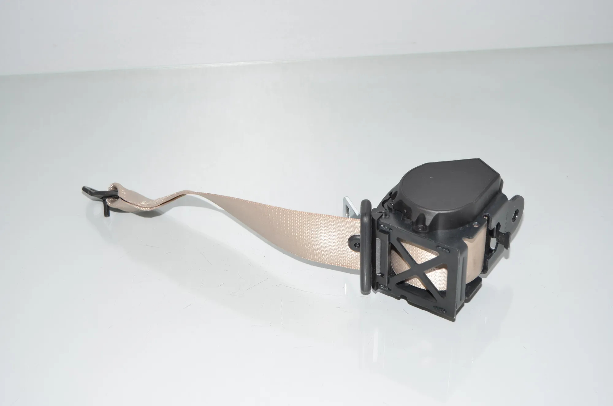 Rear Left Seatbelt – OEM 7309363 · BMW 3 Touring (F31) 318 d 2016 – 4