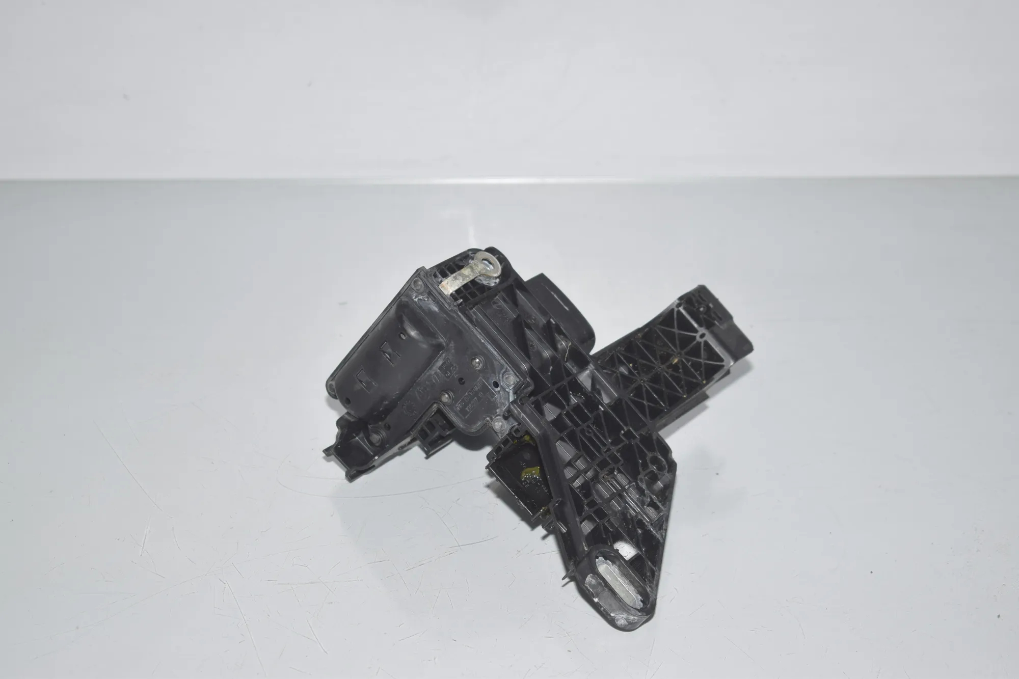 Power Distribution Unit – OEM 9356158 · BMW 3 Touring (F31) 318 d 2016 – 3
