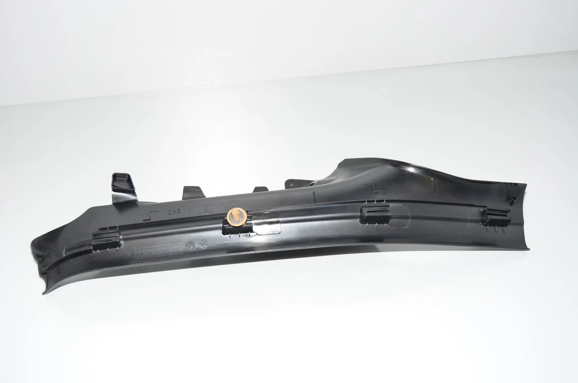 Rear Left Interior Step Trim – OEM 7221917 · BMW 3 Touring (F31) 318 d 2016 – 4