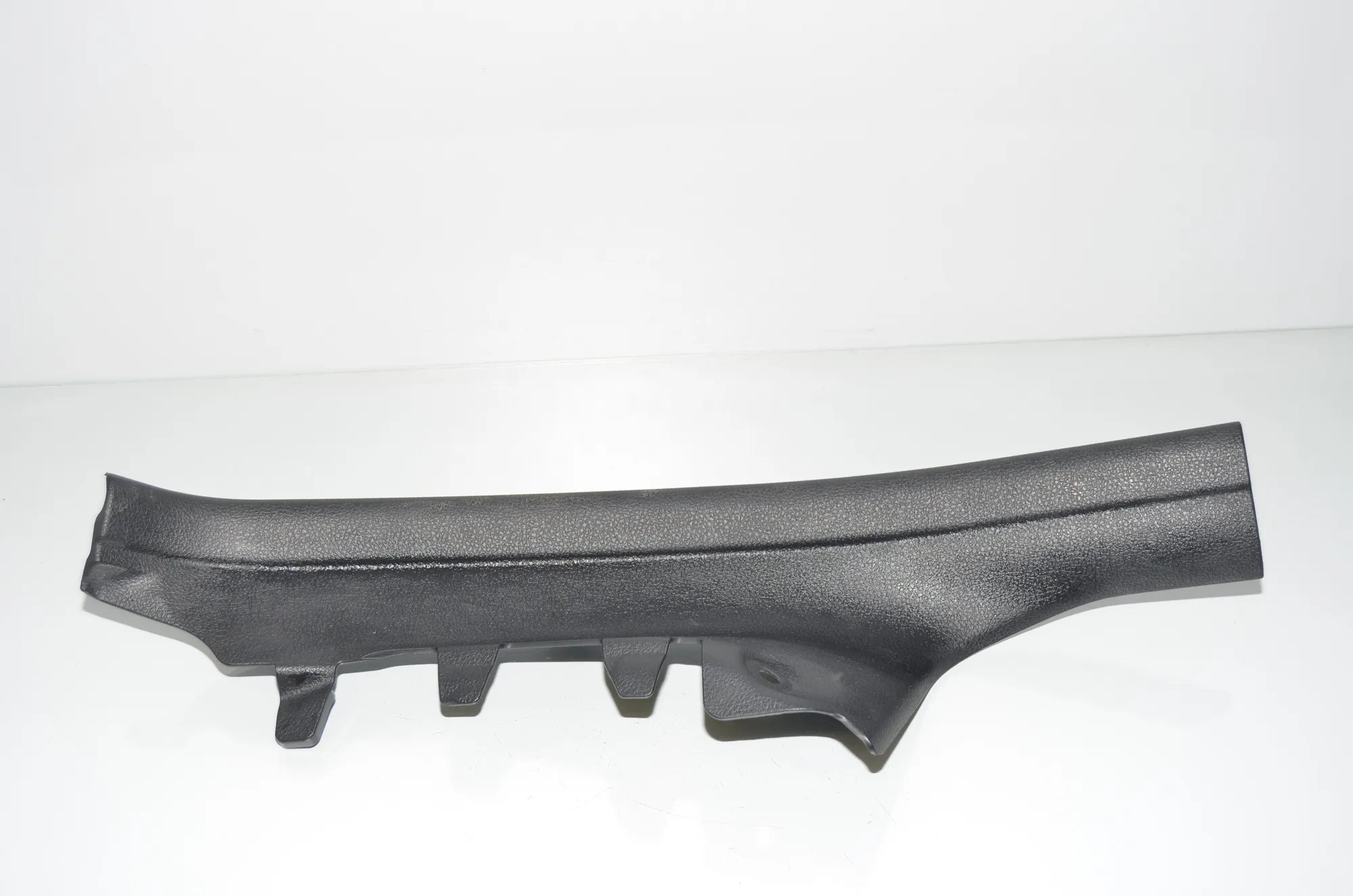 Rear Left Interior Step Trim – OEM 7221917 · BMW 3 Touring (F31) 318 d 2016 – 2