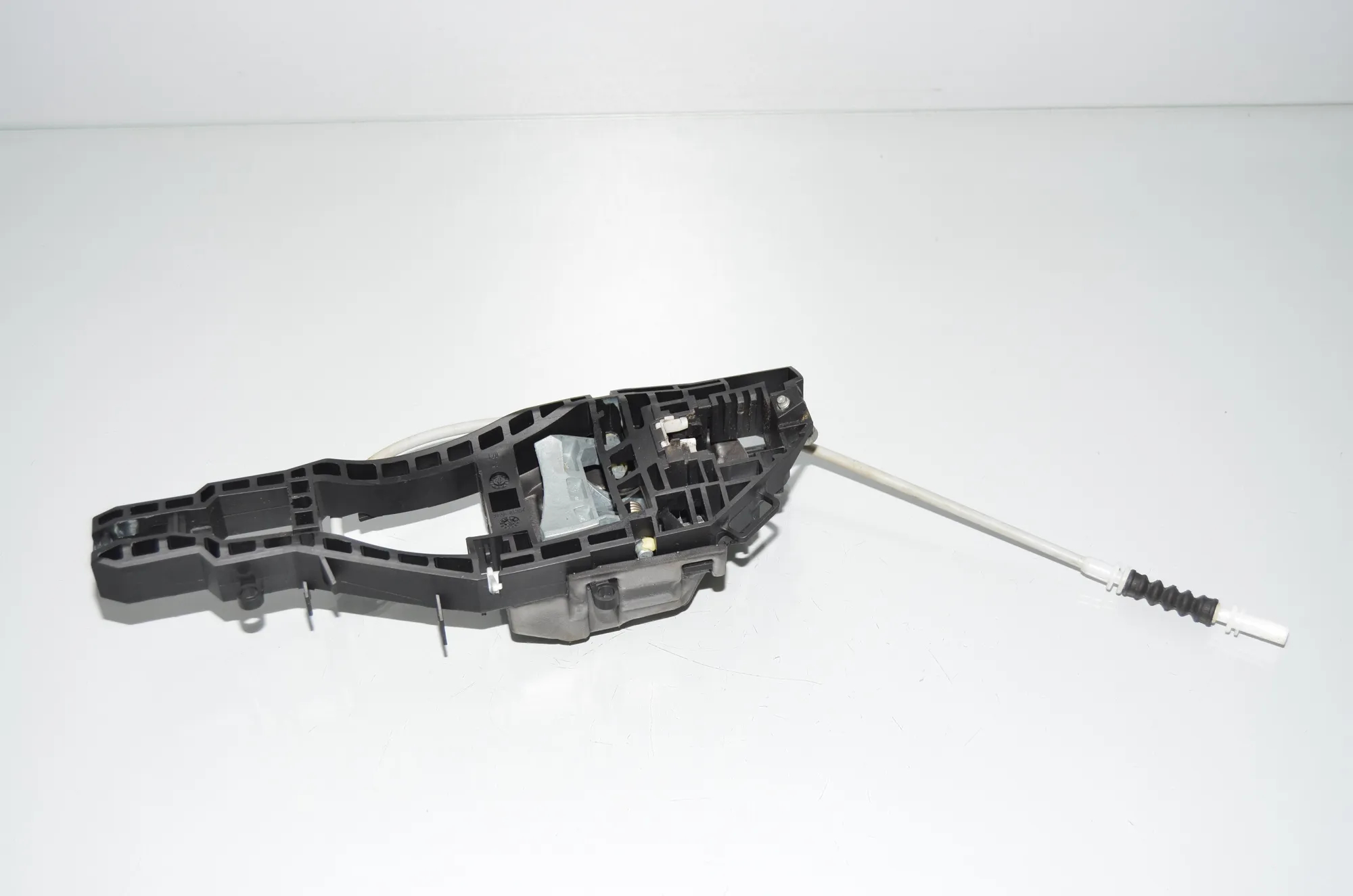 Rear Left Door Interior Handle Frame – OEM 7242567 · BMW 3 Touring (F31) 318 d 2016 – 4