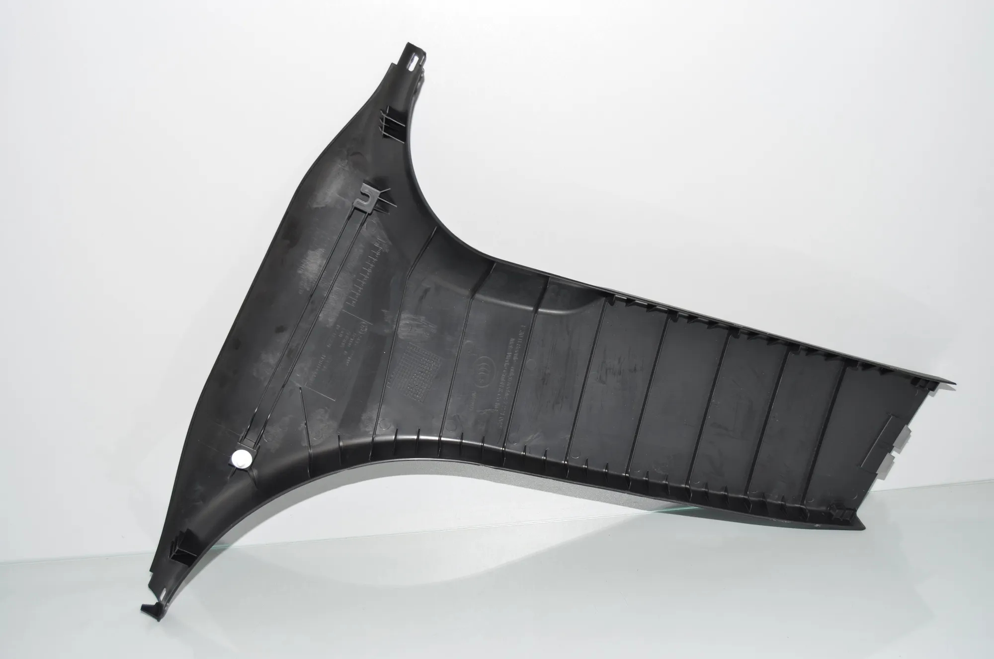 Right Side B Pillar Trim – OEM 7221002 · BMW 3 Touring (F31) 318 d 2016 – 3