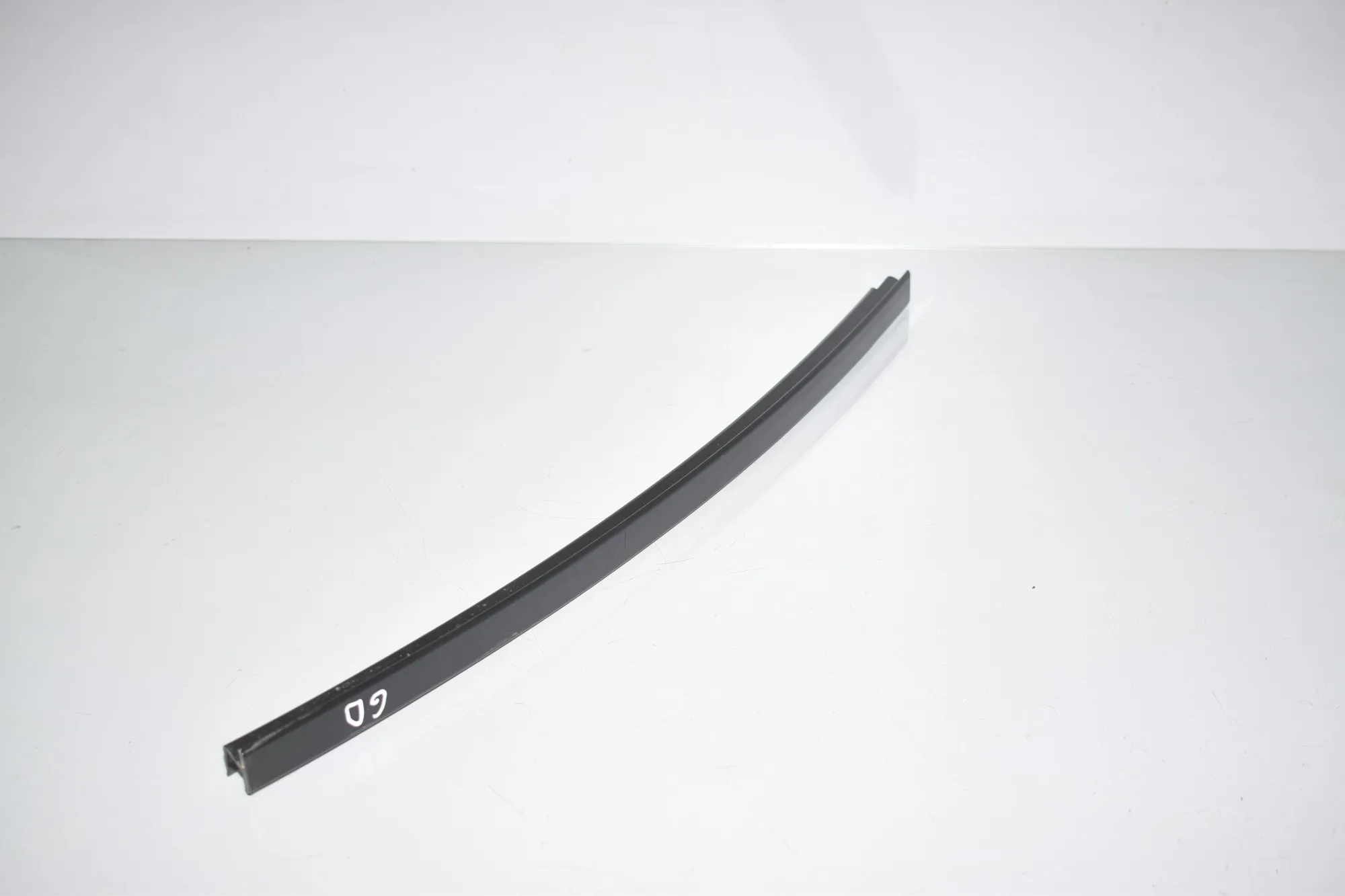 Rear Right Door Window Strip – OEM 7263382 · BMW 3 (F30, F80) 328 i xDrive 2012 – 4